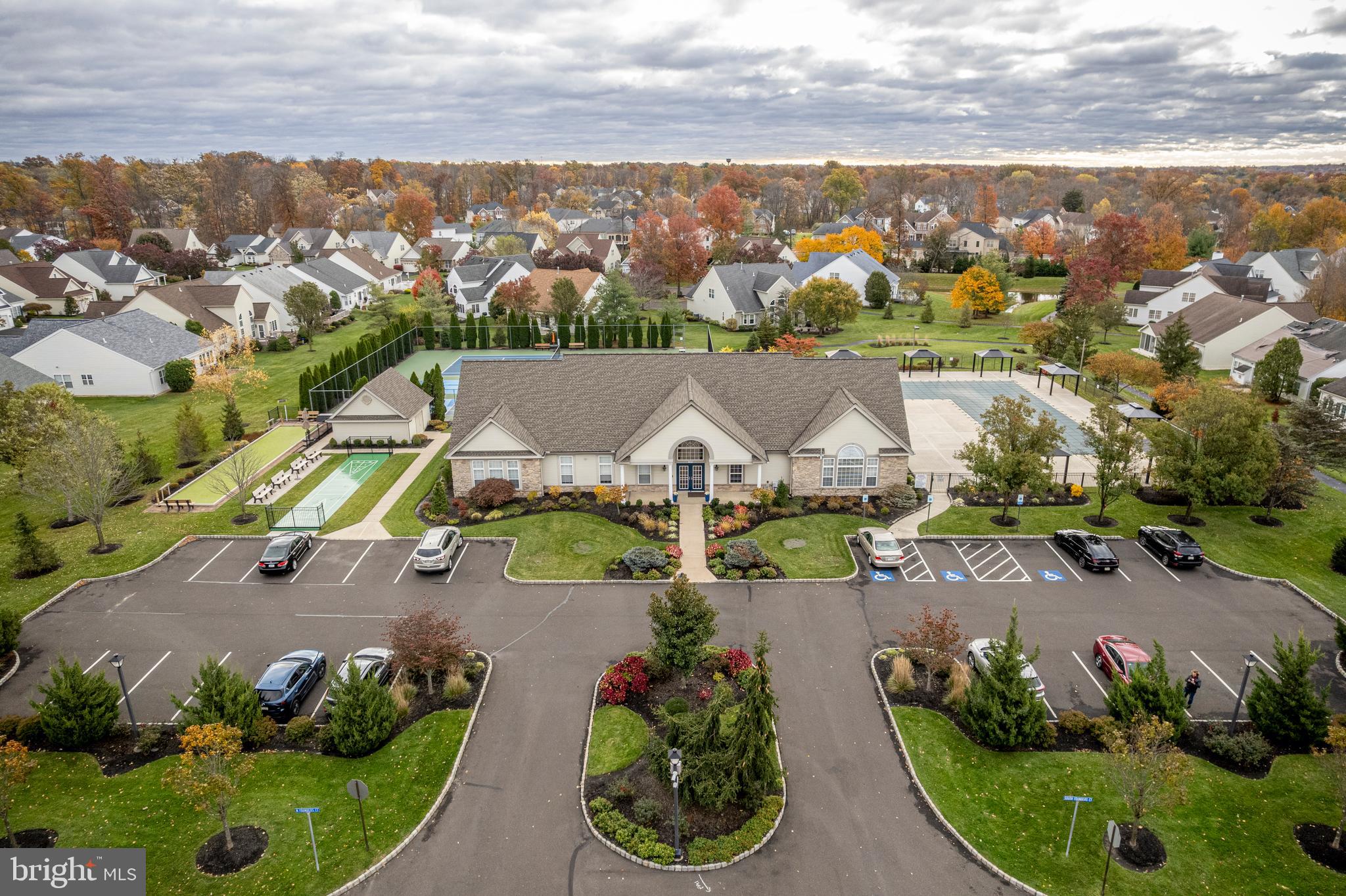 LEGACY OAKS - Residential