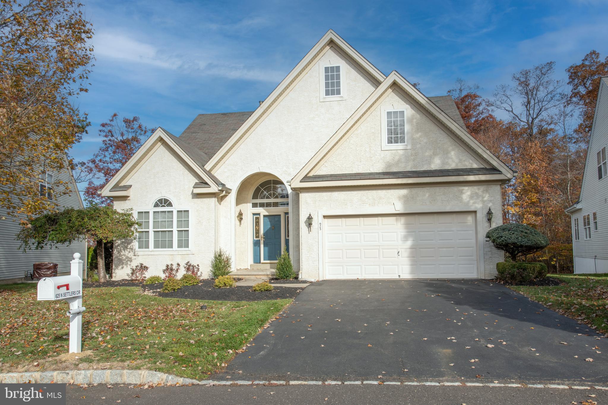 LEGACY OAKS - Residential