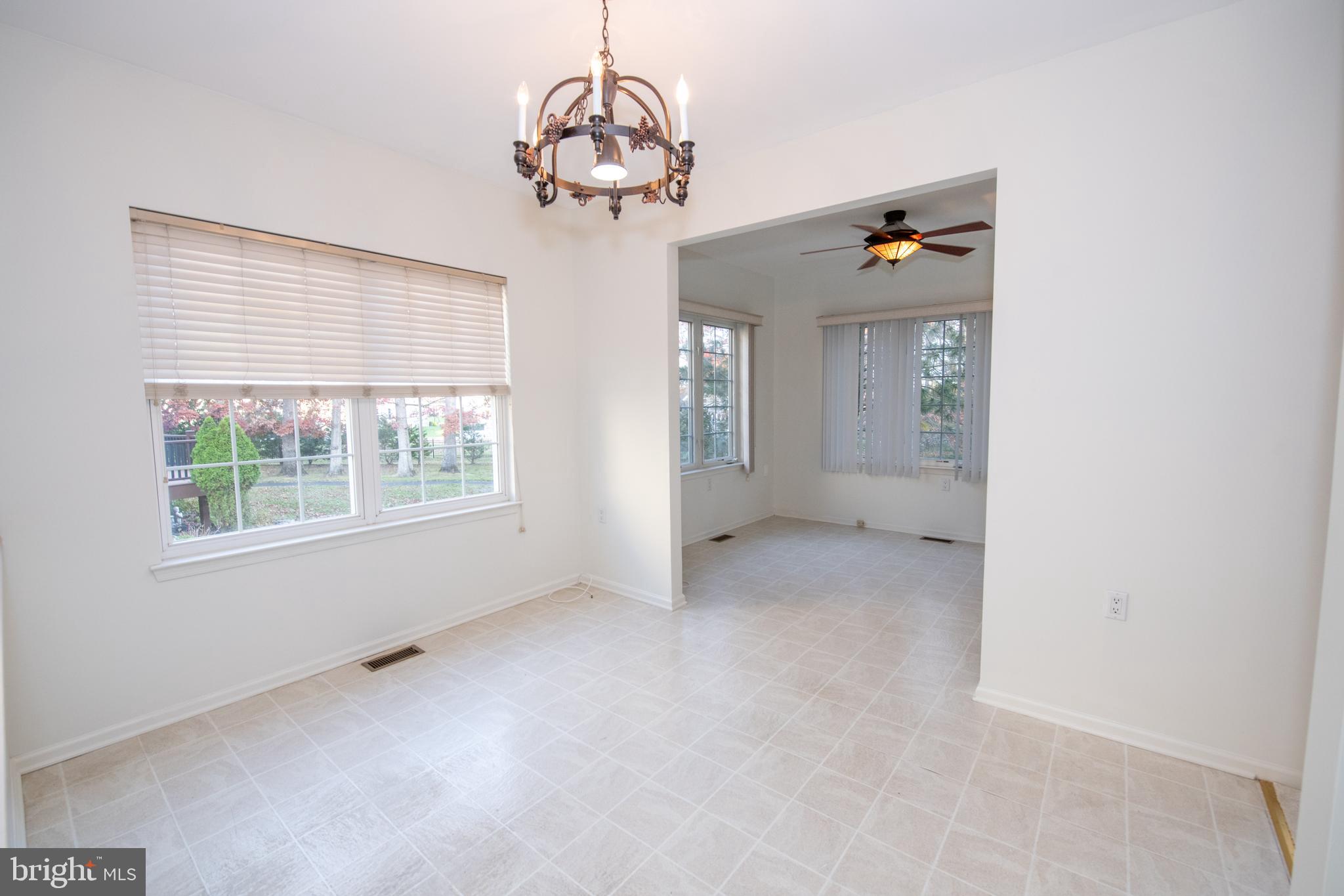 LEGACY OAKS - Residential