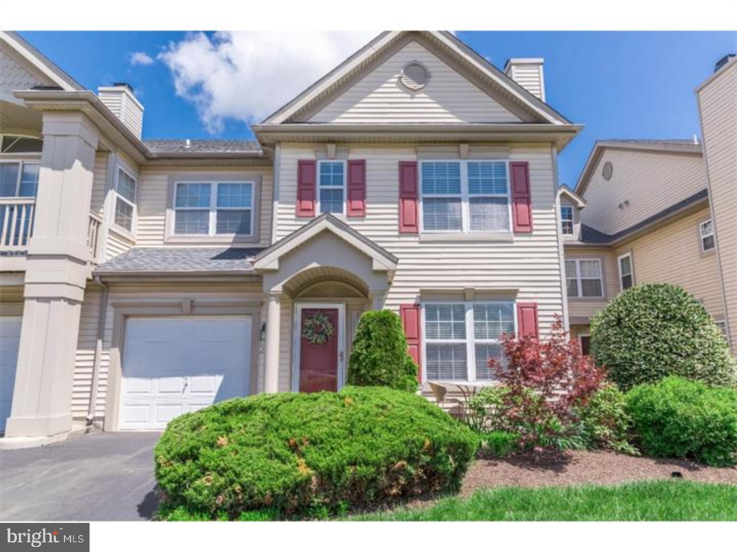 COUNTRY CROSSING - Residential Lease