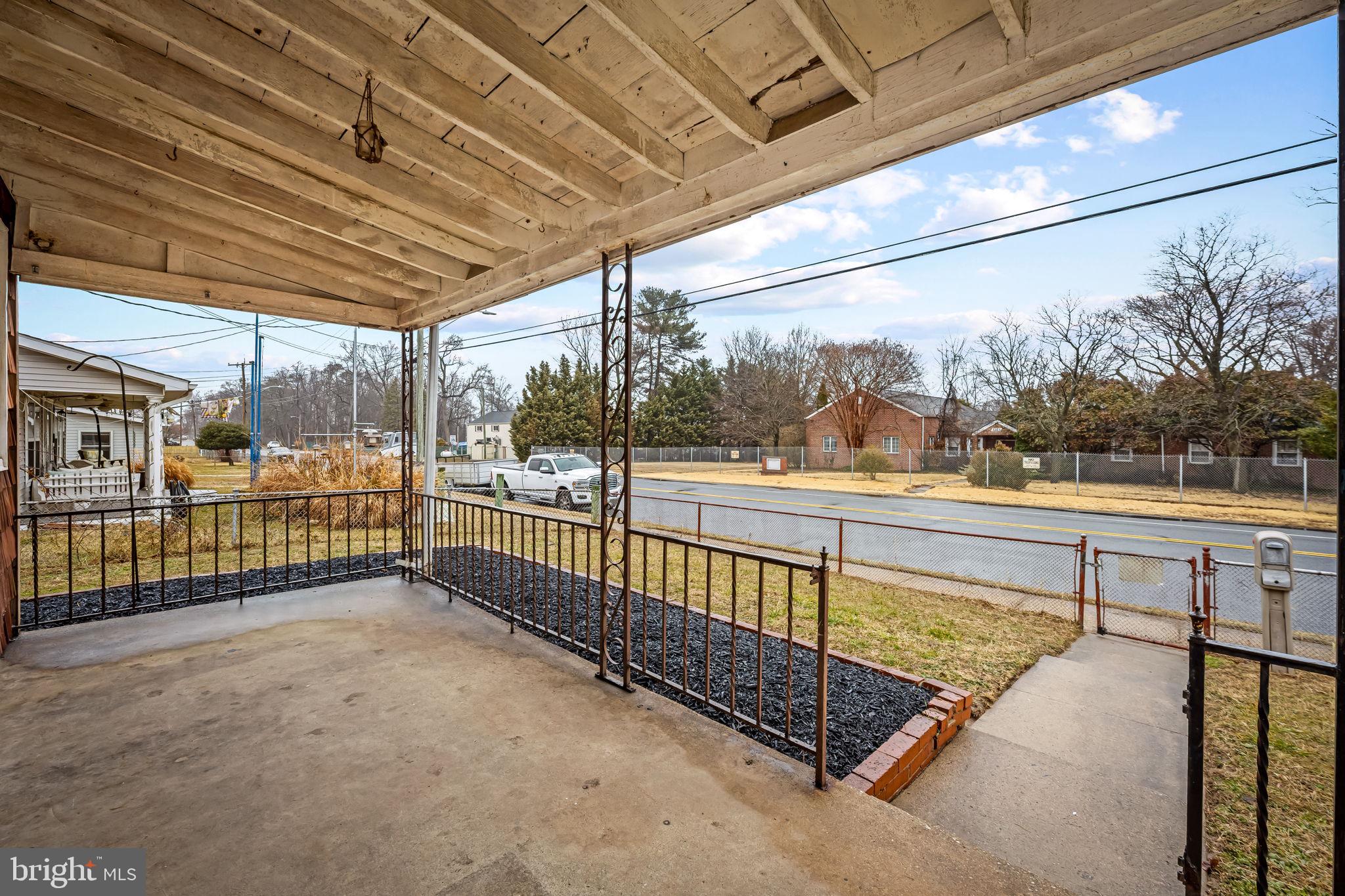 1318 WILSON POINT ROAD