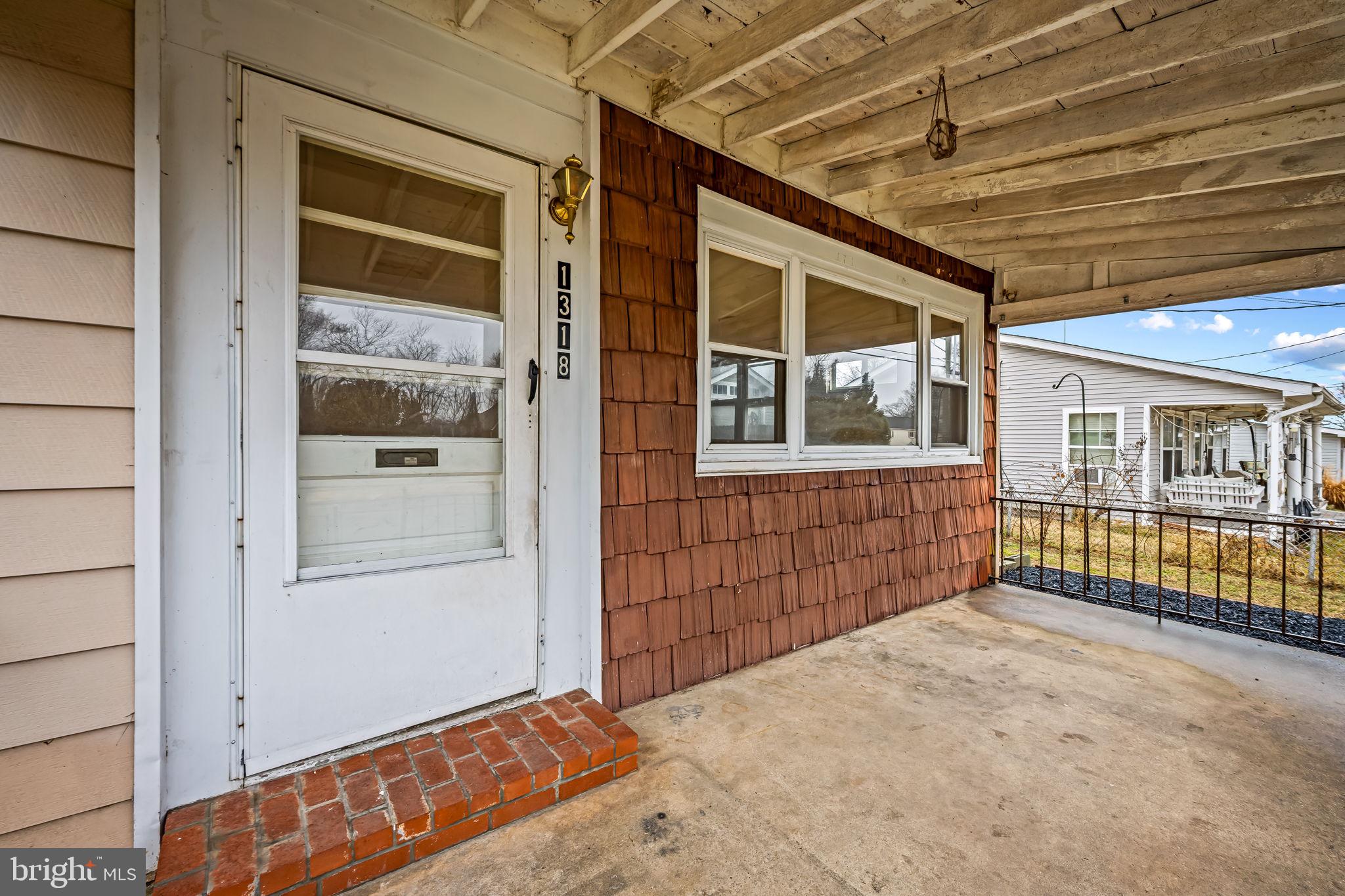 1318 WILSON POINT ROAD