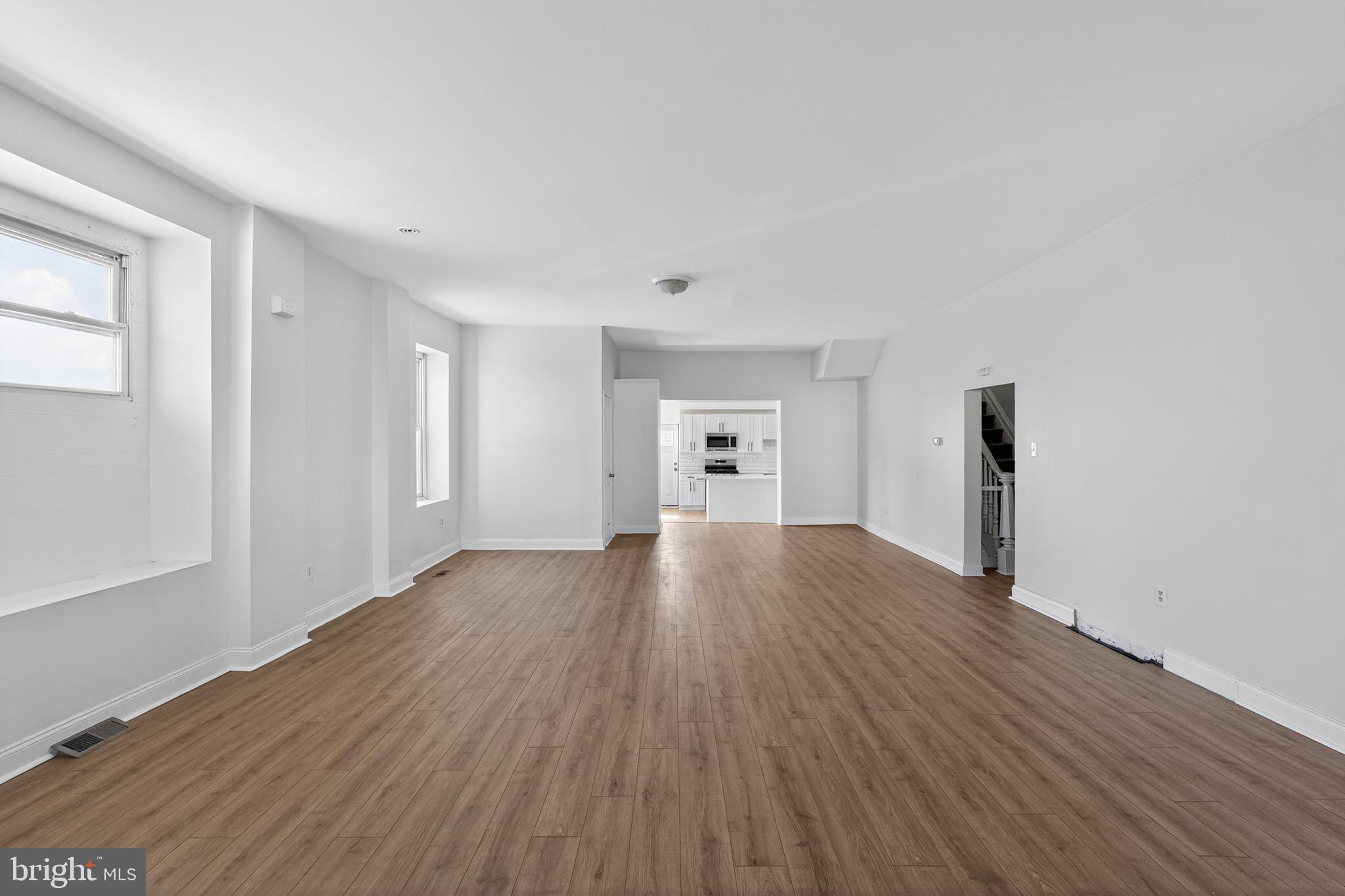 COLONIAL - Residential