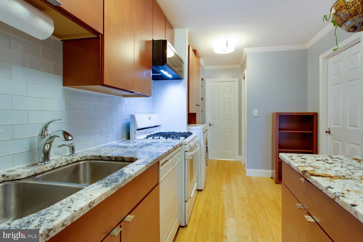 FRENCHMANS CREEK - Residential