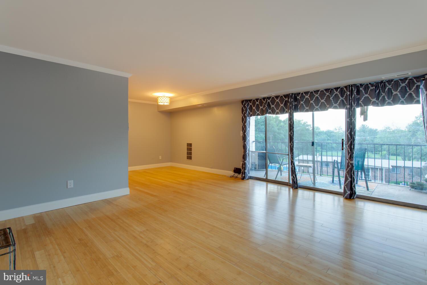 FRENCHMANS CREEK - Residential