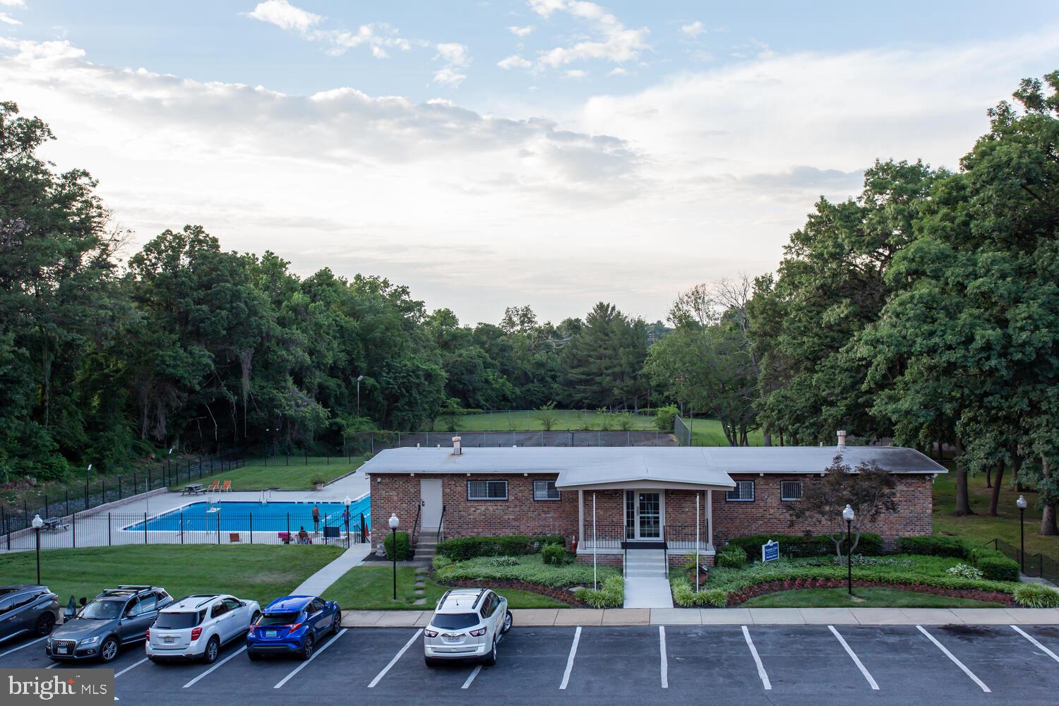 FRENCHMANS CREEK - Residential