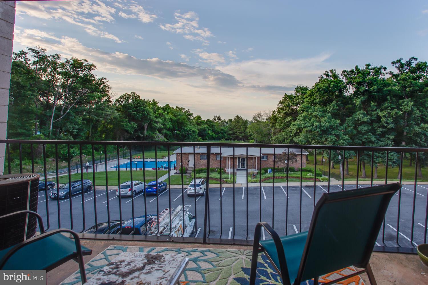 FRENCHMANS CREEK - Residential