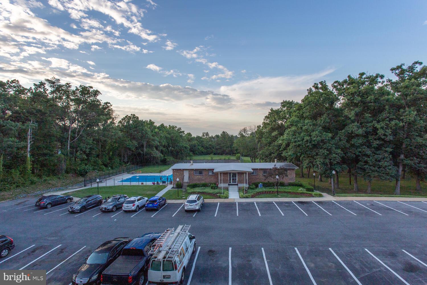 FRENCHMANS CREEK - Residential