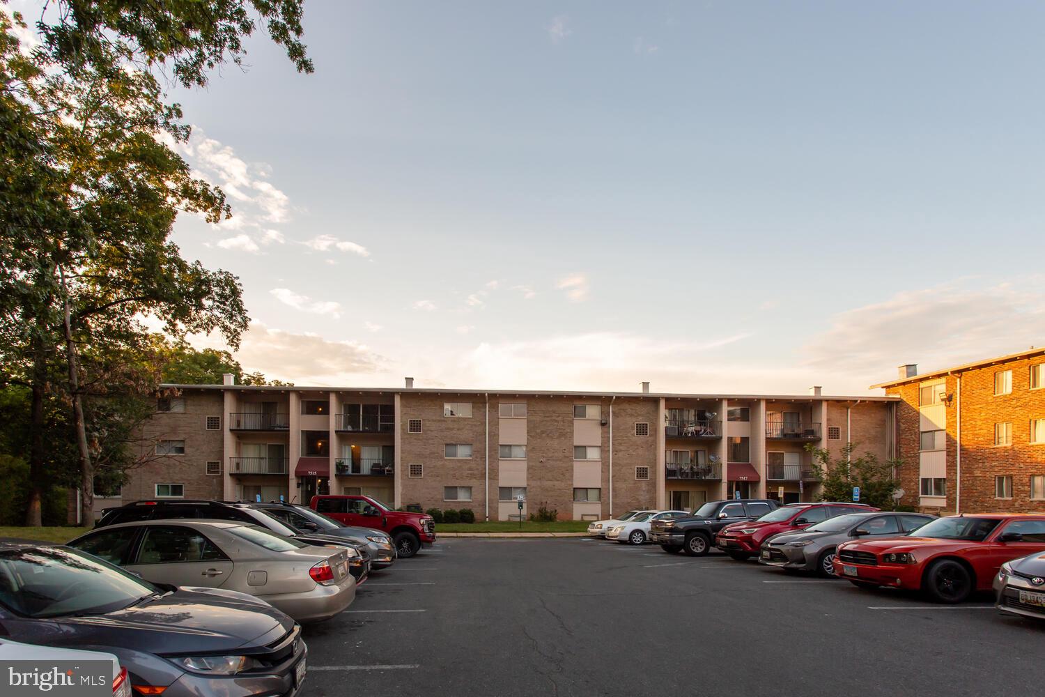 FRENCHMANS CREEK - Residential