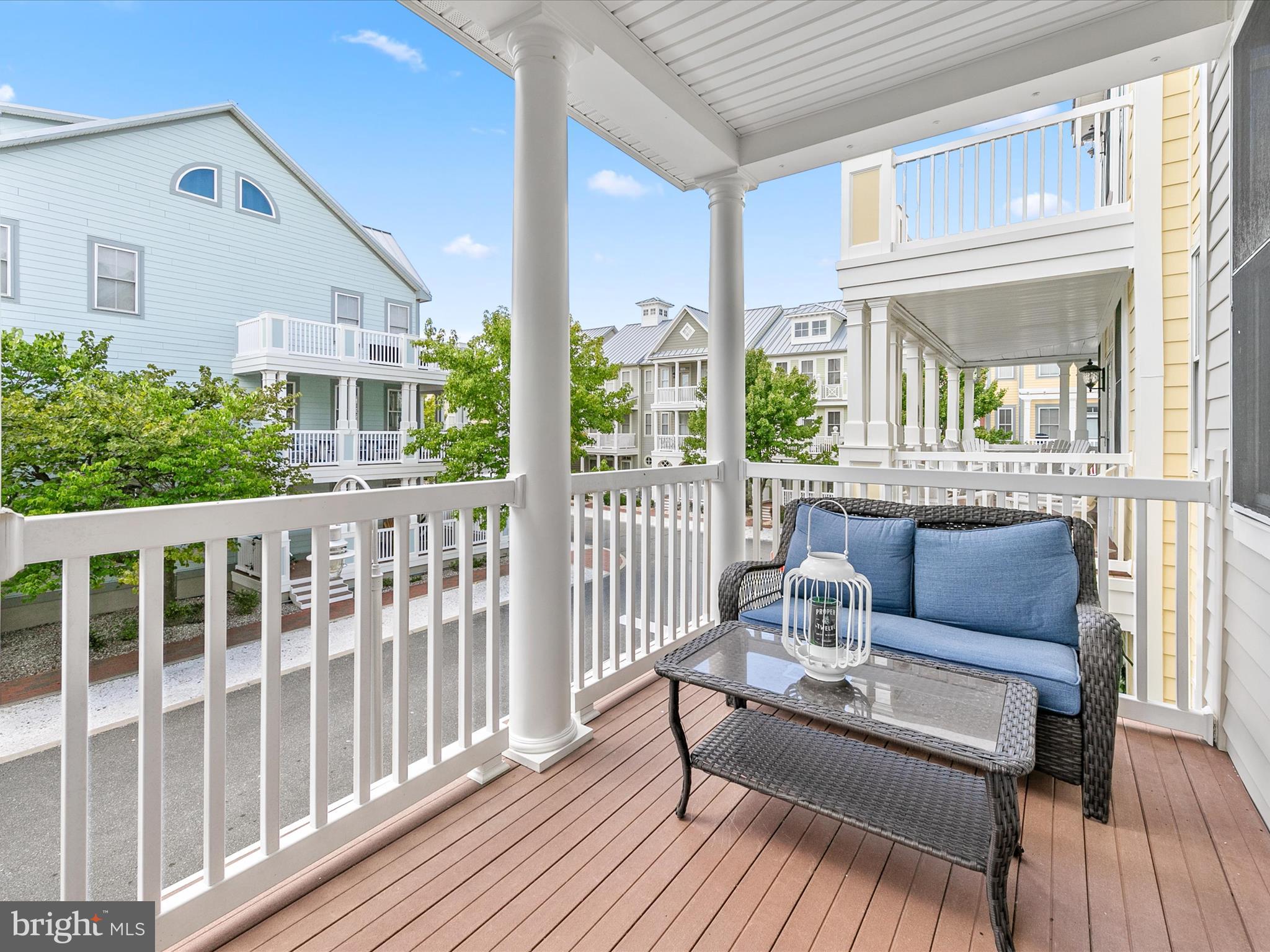 SUNSET ISLAND - Residential