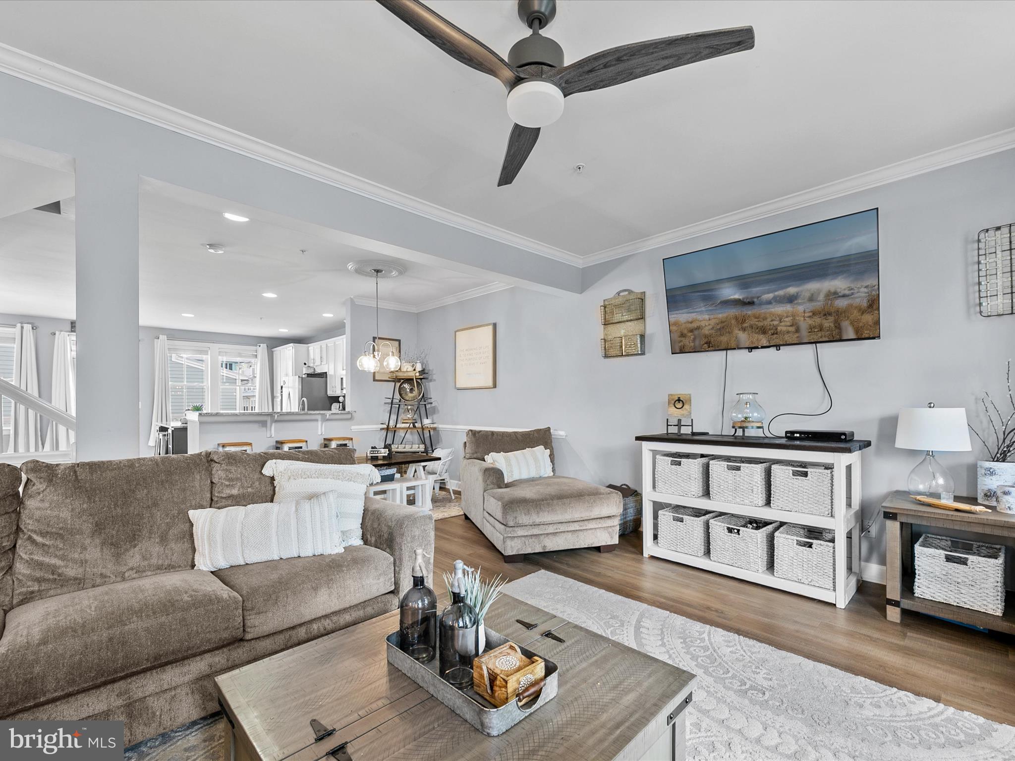 SUNSET ISLAND - Residential