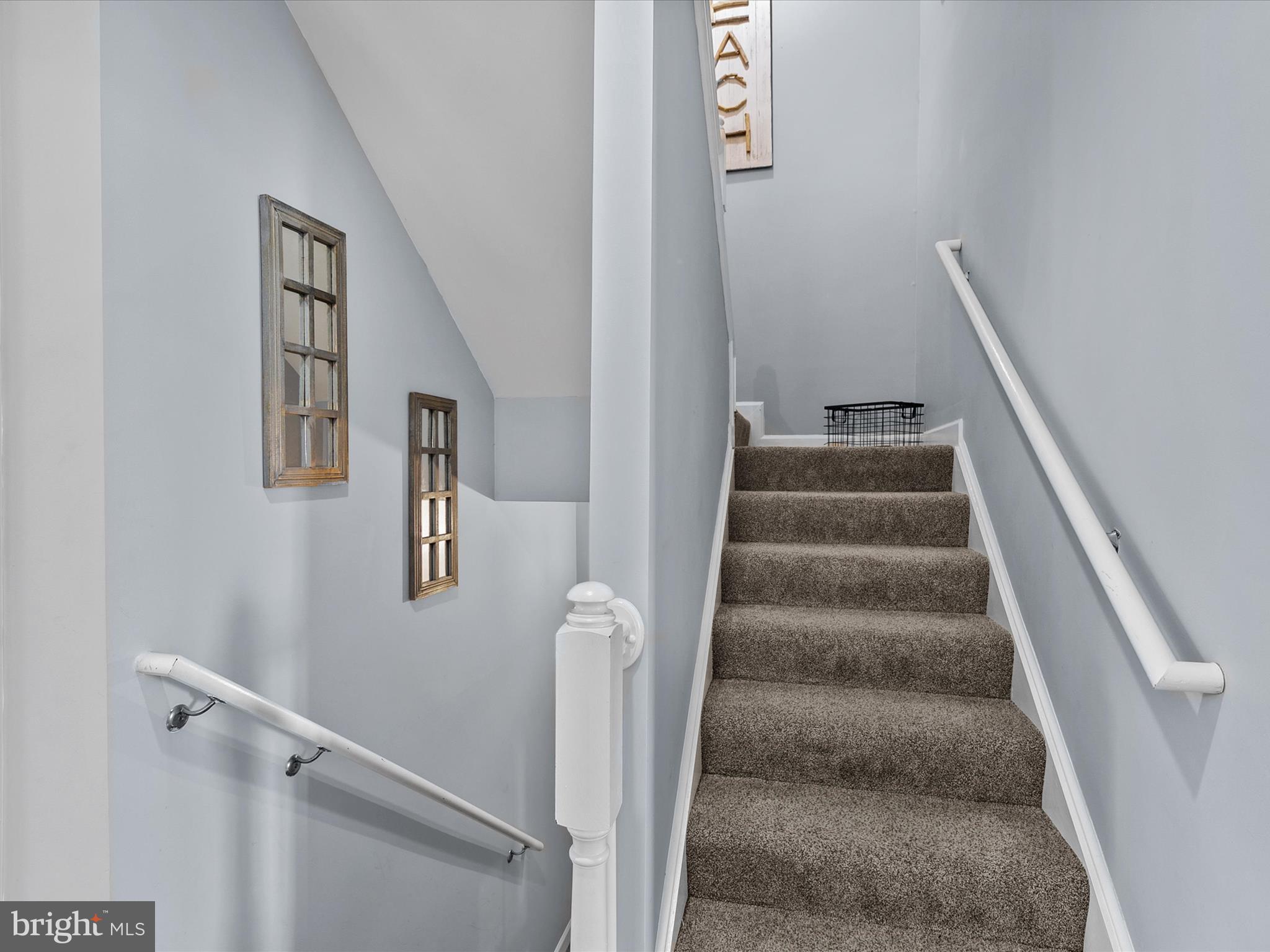 SUNSET ISLAND - Residential