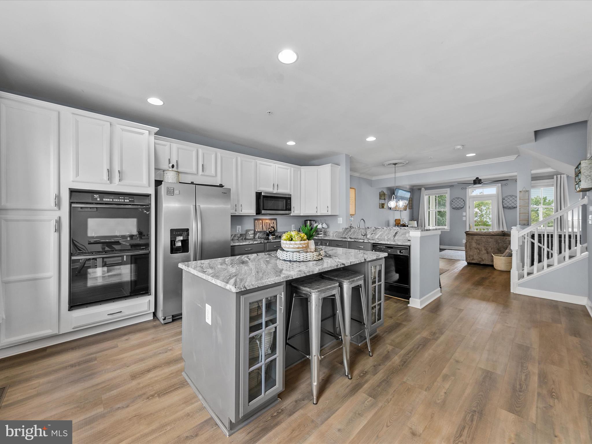 SUNSET ISLAND - Residential