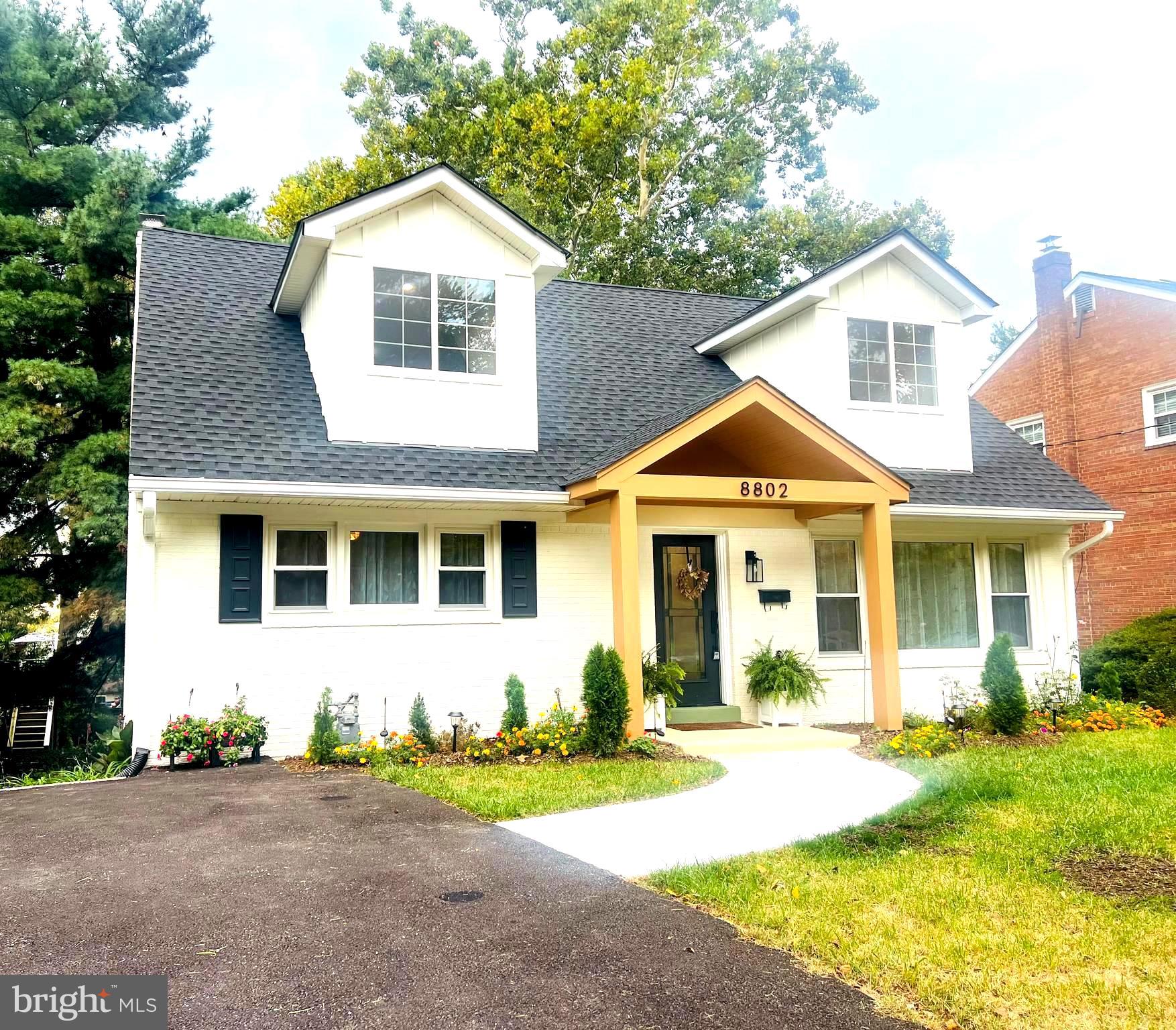 WOODSIDE - Residential