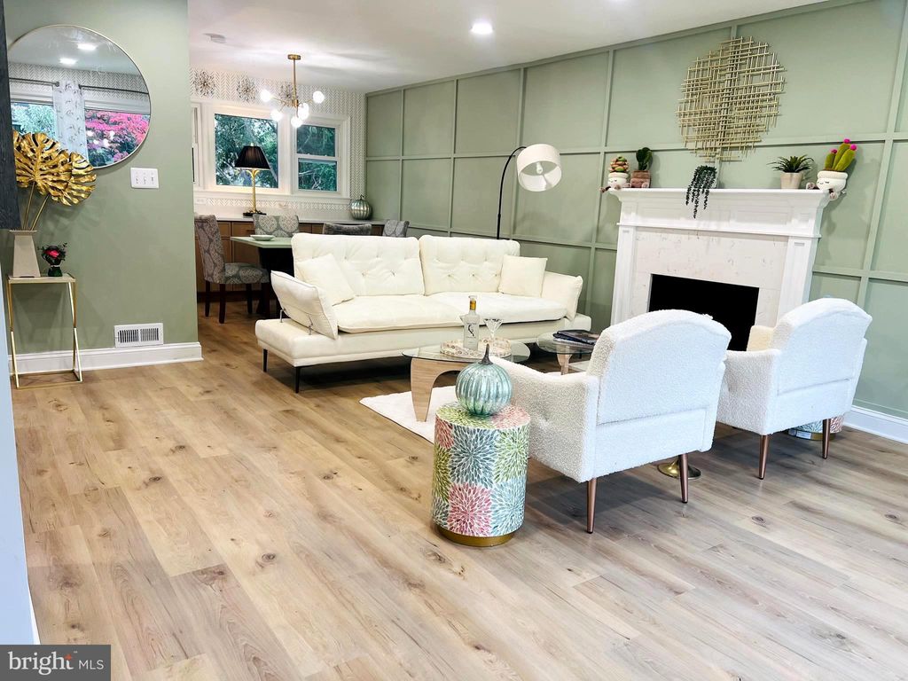 Photo of 8802 2nd Avenue, SILVER SPRING, MD 20910 (MLS # MDMC2203014)