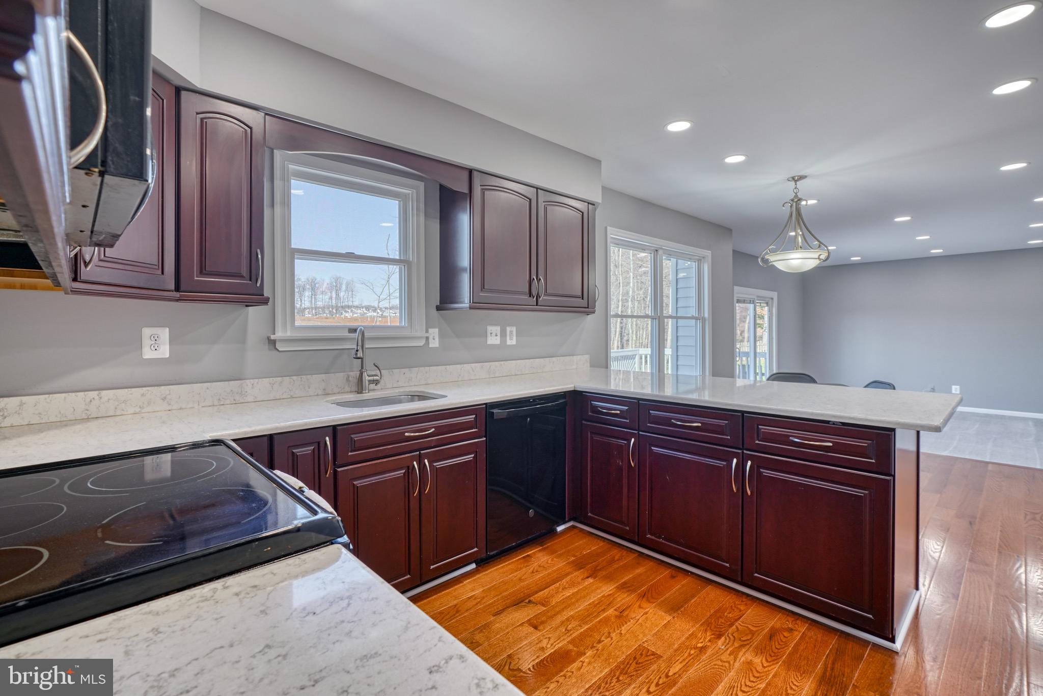 BAYVIEW ESTATES - Residential