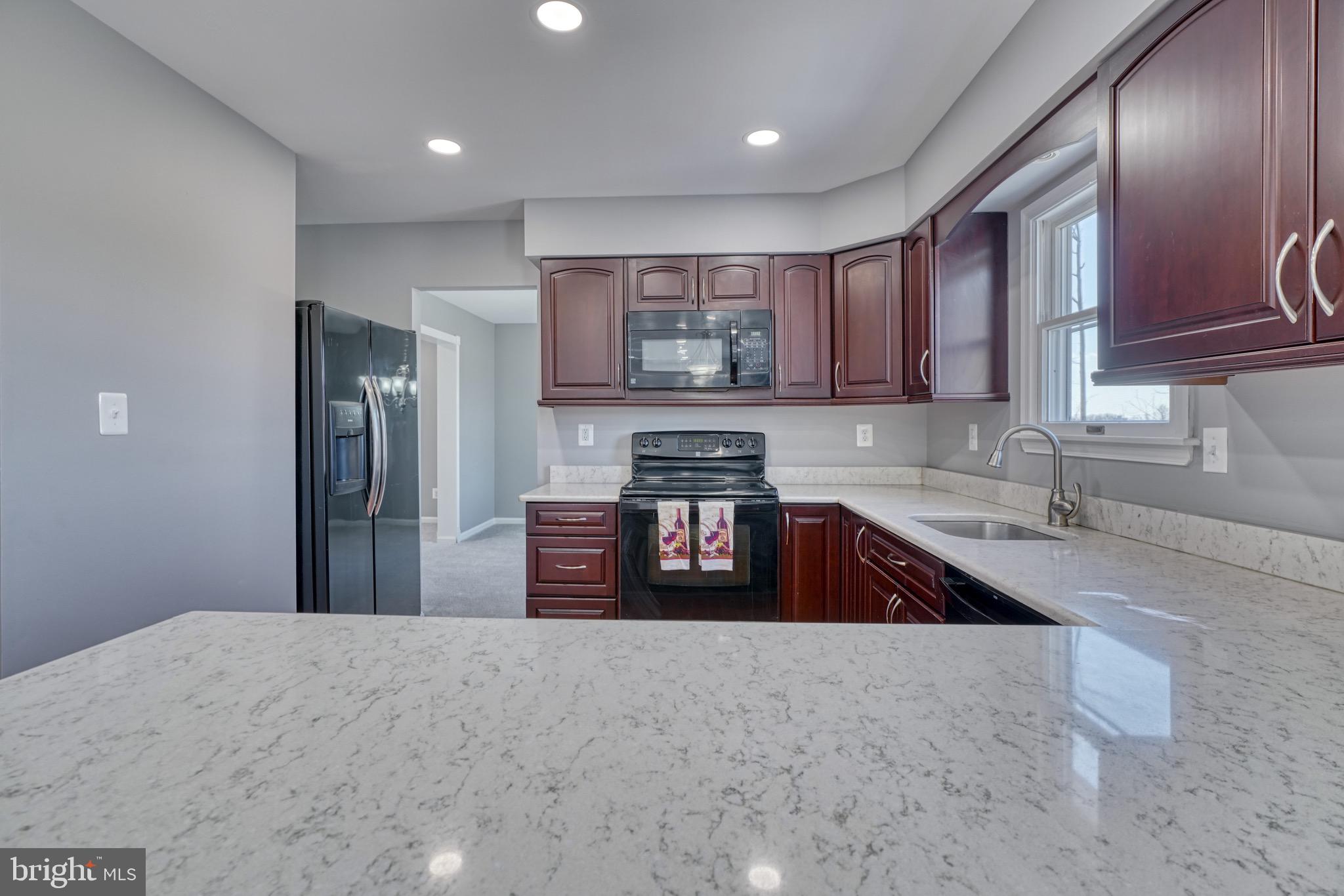 BAYVIEW ESTATES - Residential