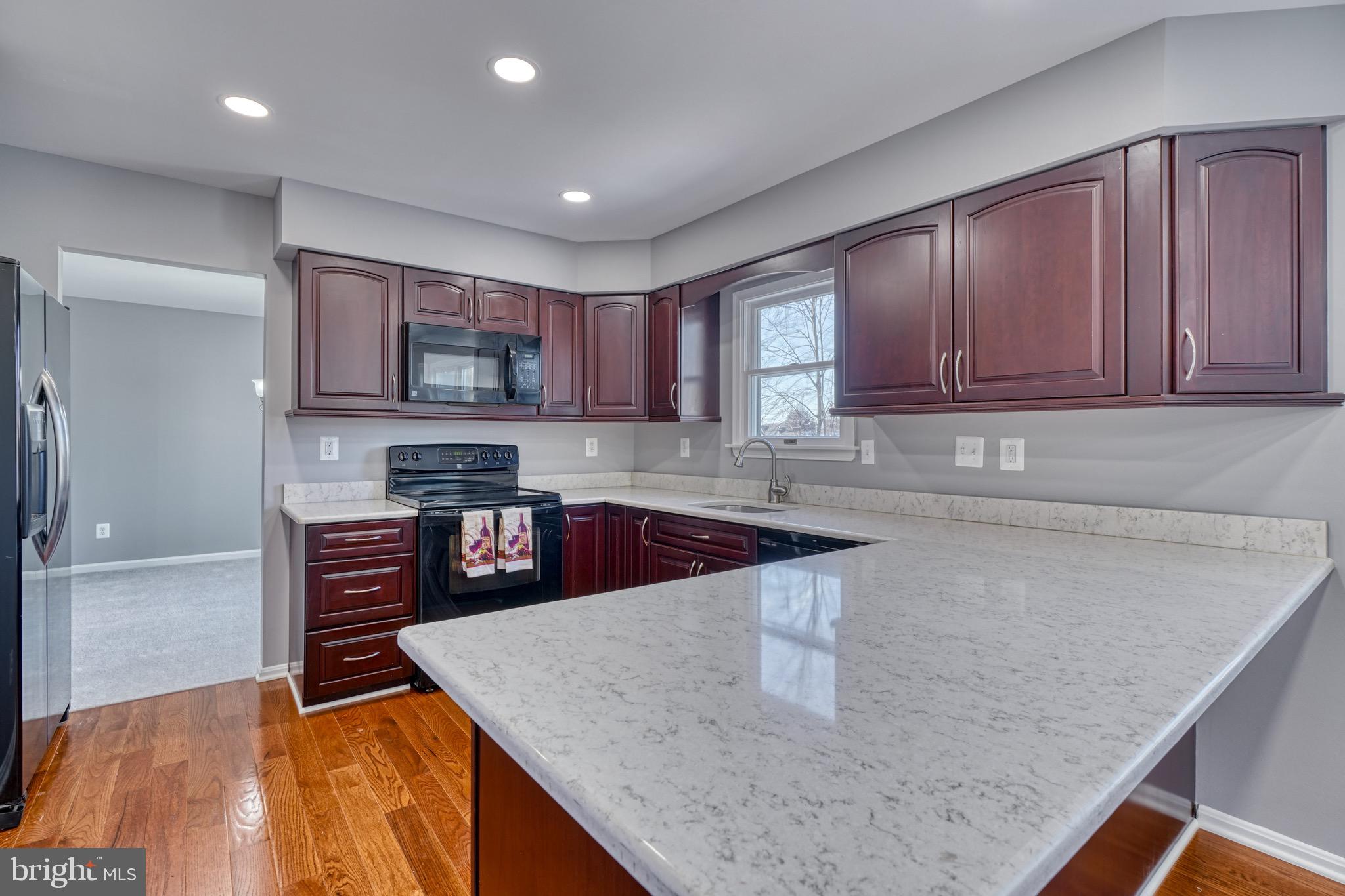 BAYVIEW ESTATES - Residential