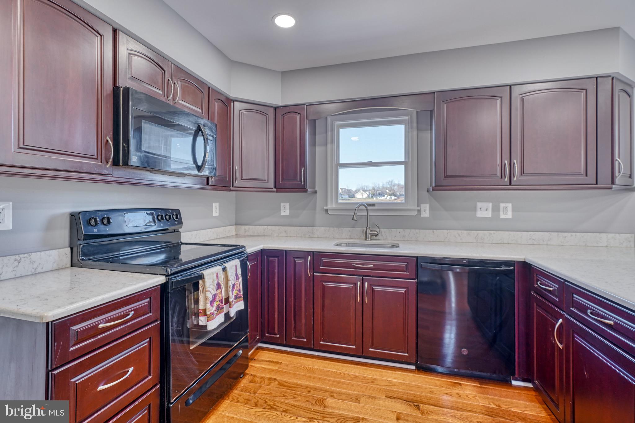 BAYVIEW ESTATES - Residential