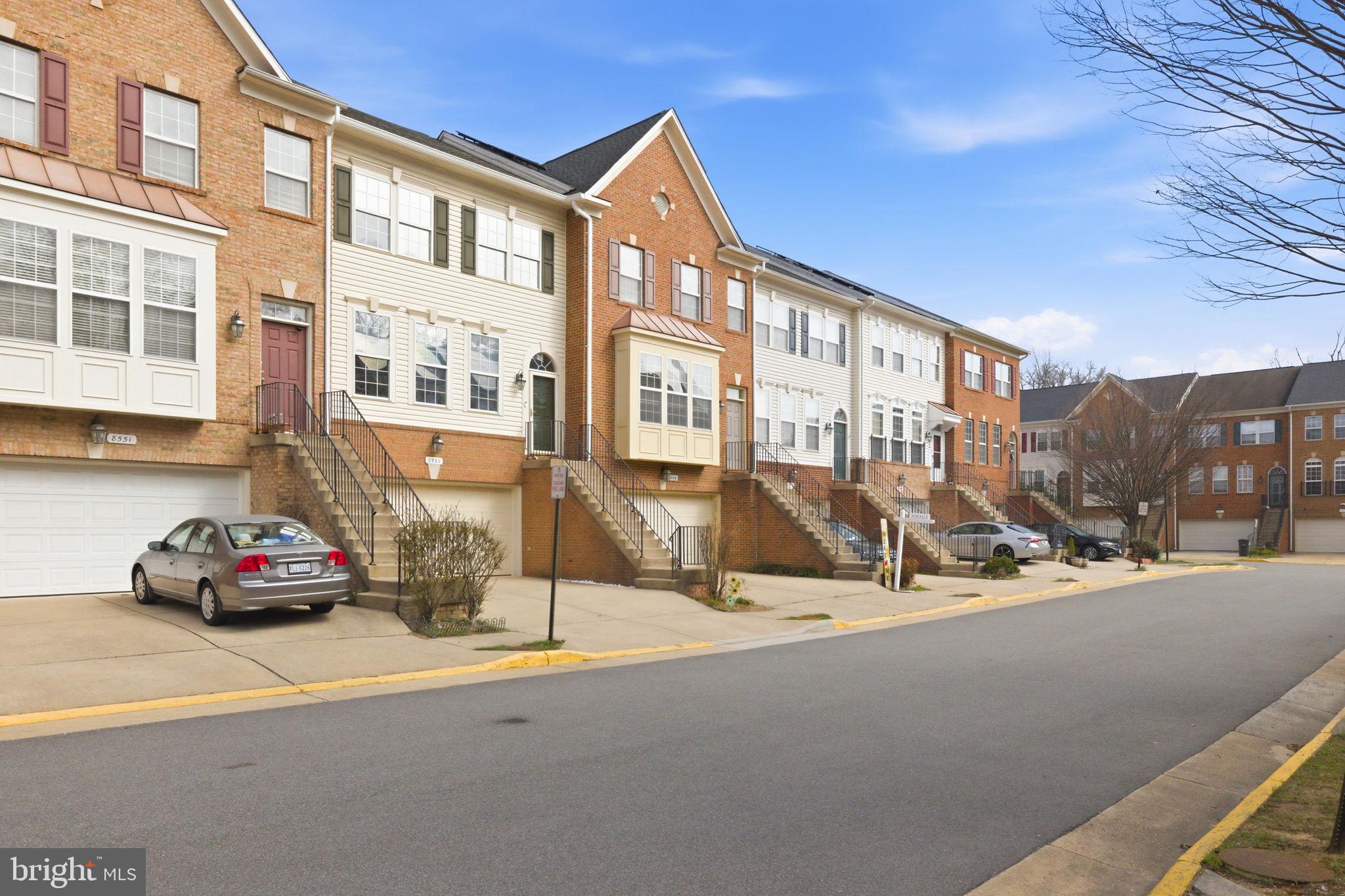 8553 WYNGATE MANOR COURT