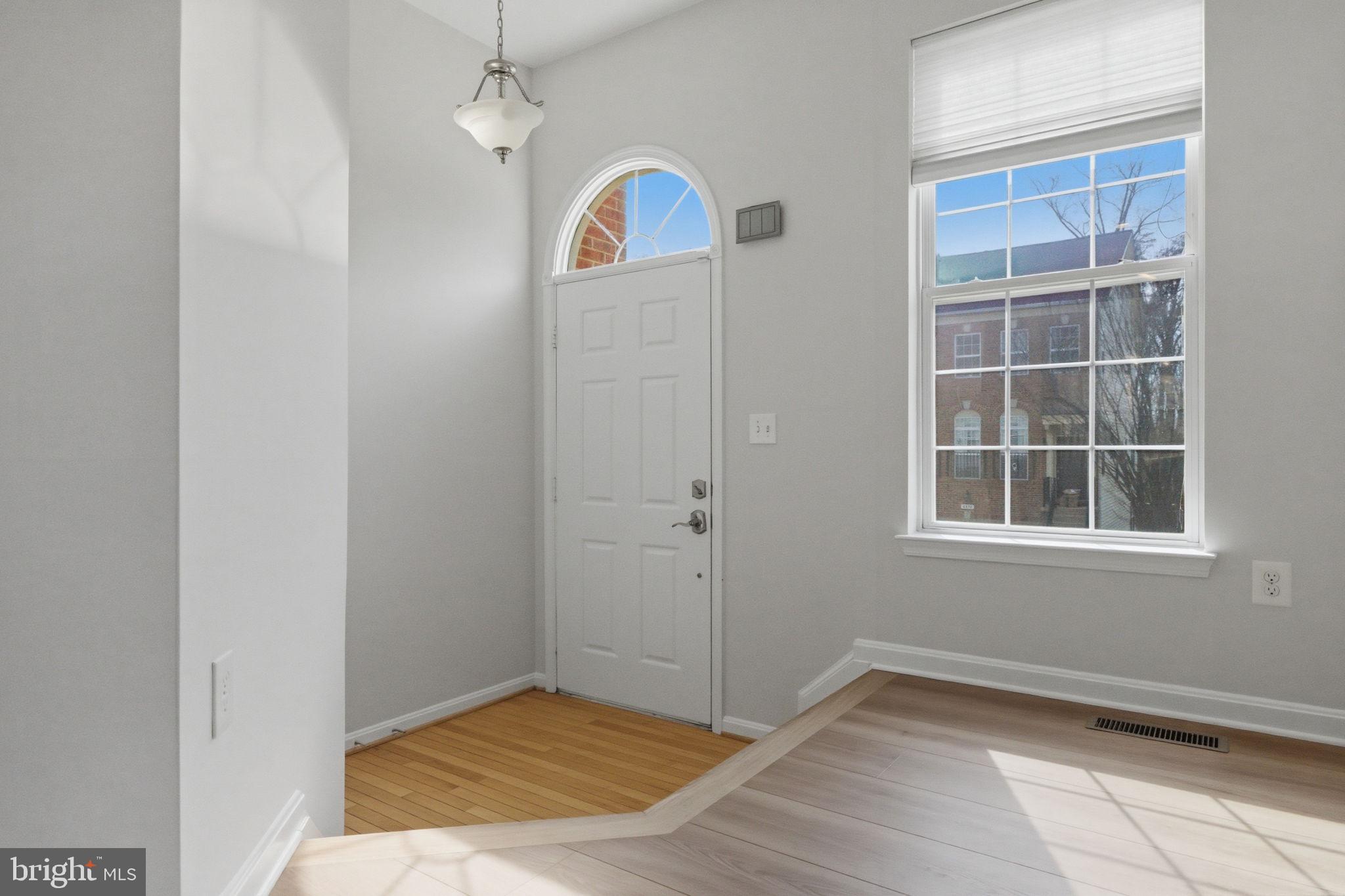 8553 WYNGATE MANOR COURT