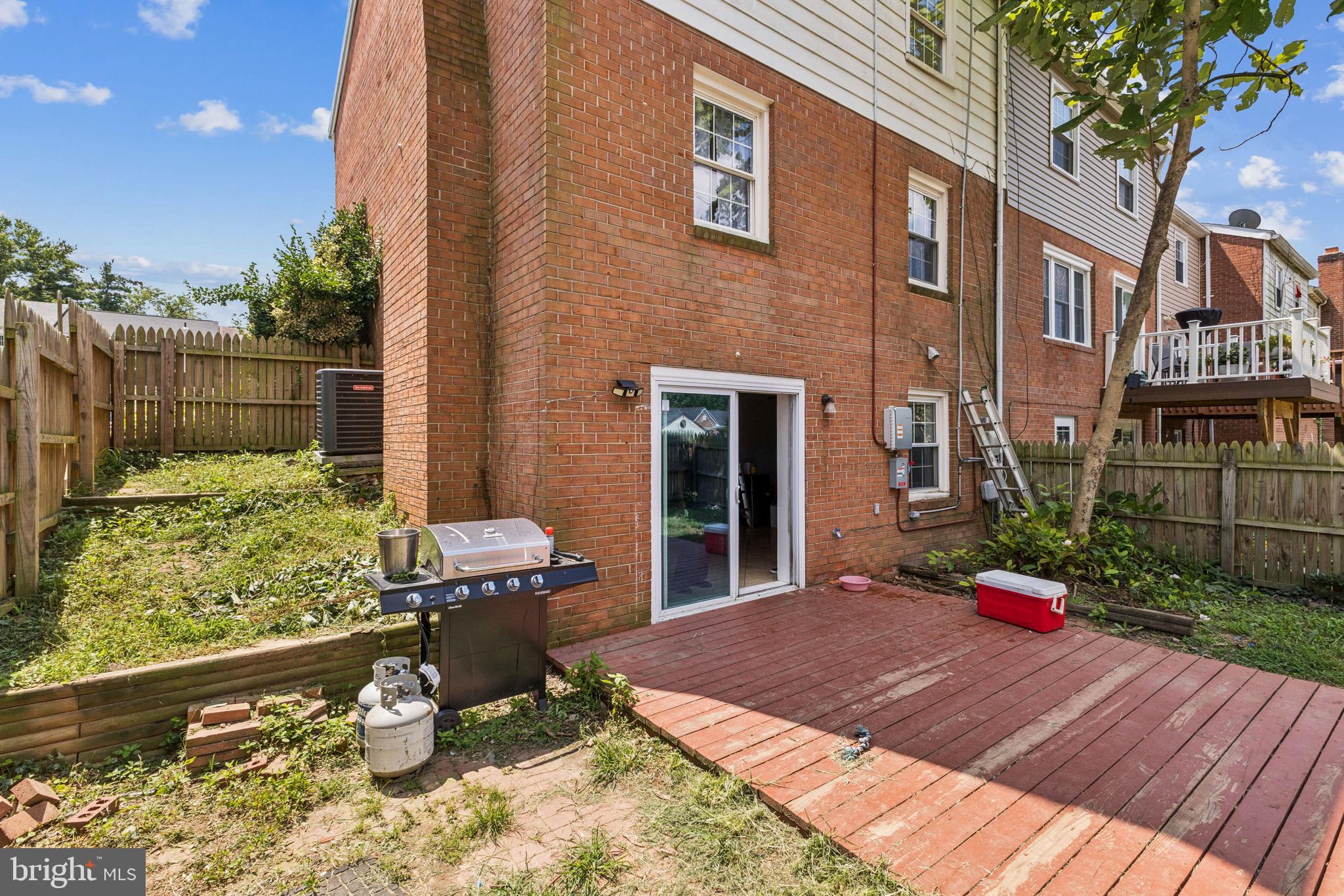 RIVERVIEW OVERLOOK - Residential