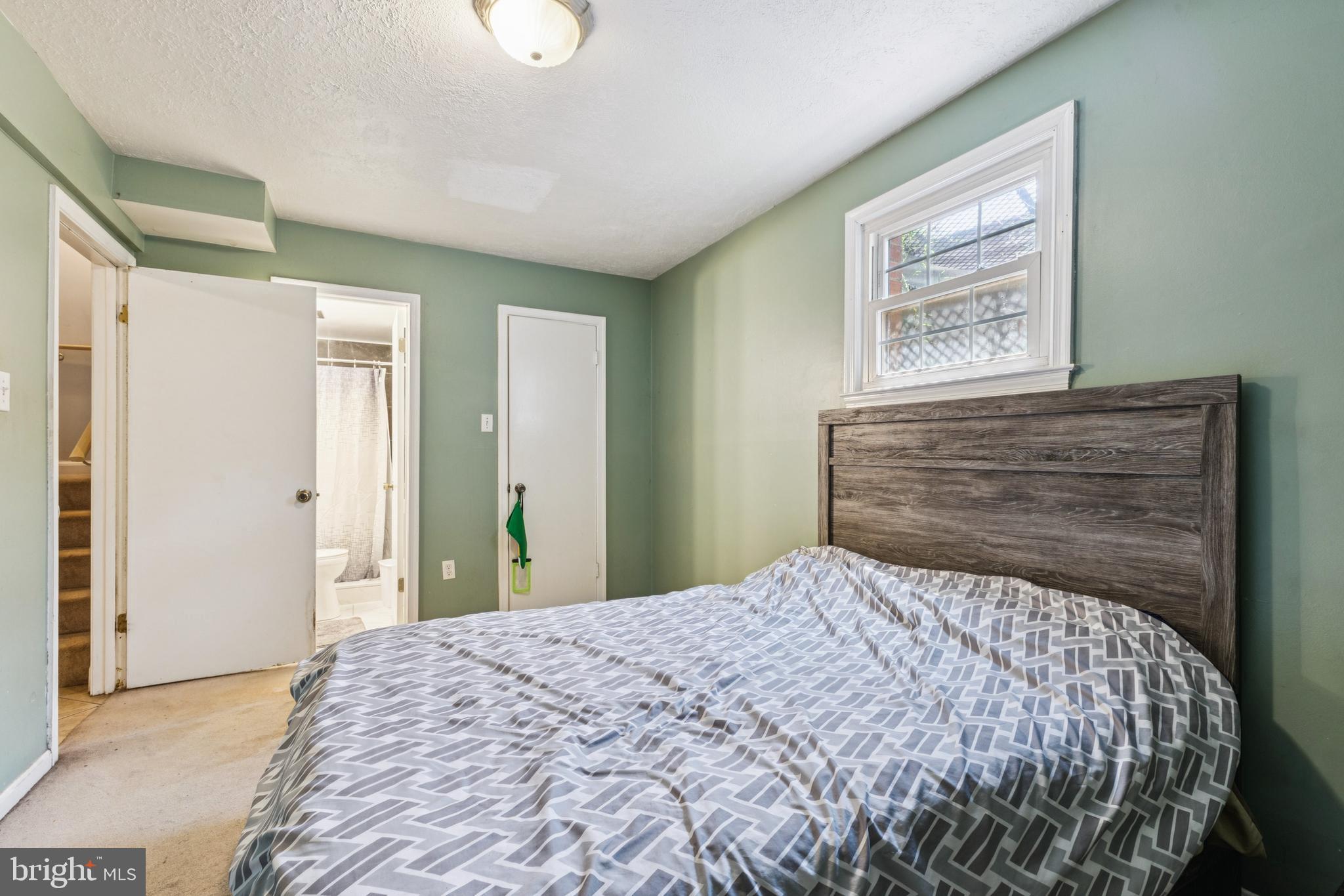 RIVERVIEW OVERLOOK - Residential