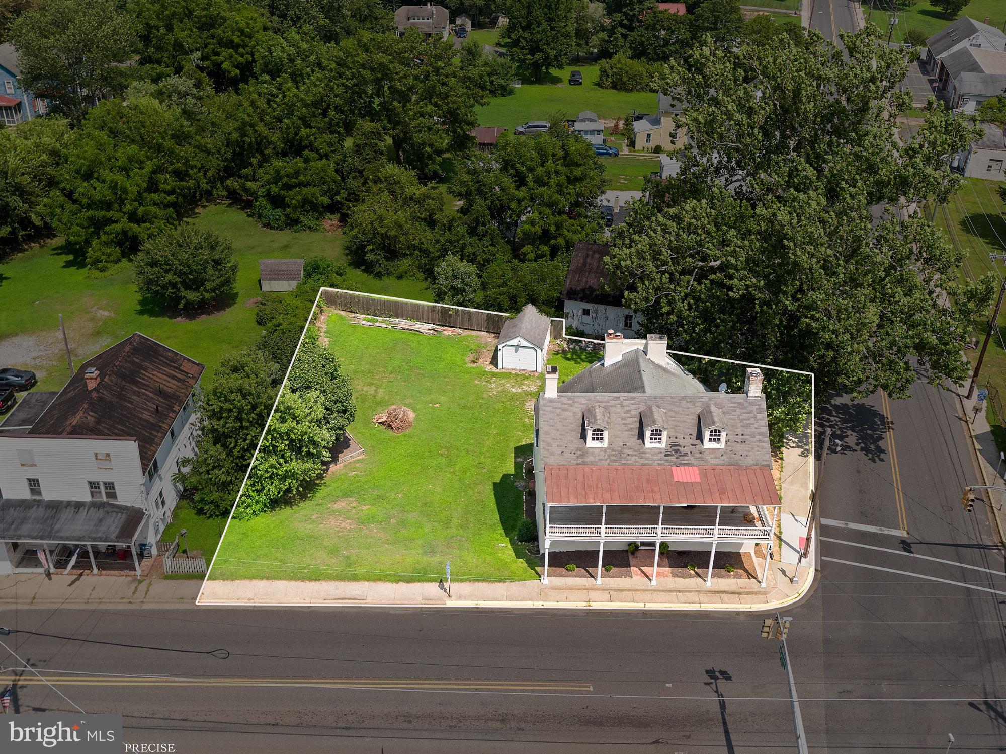 4 N GREENWICH STREET