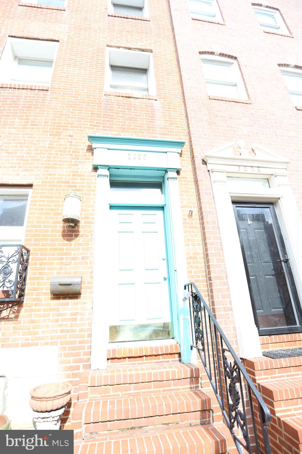 BUTCHERS HILL - Residential Lease