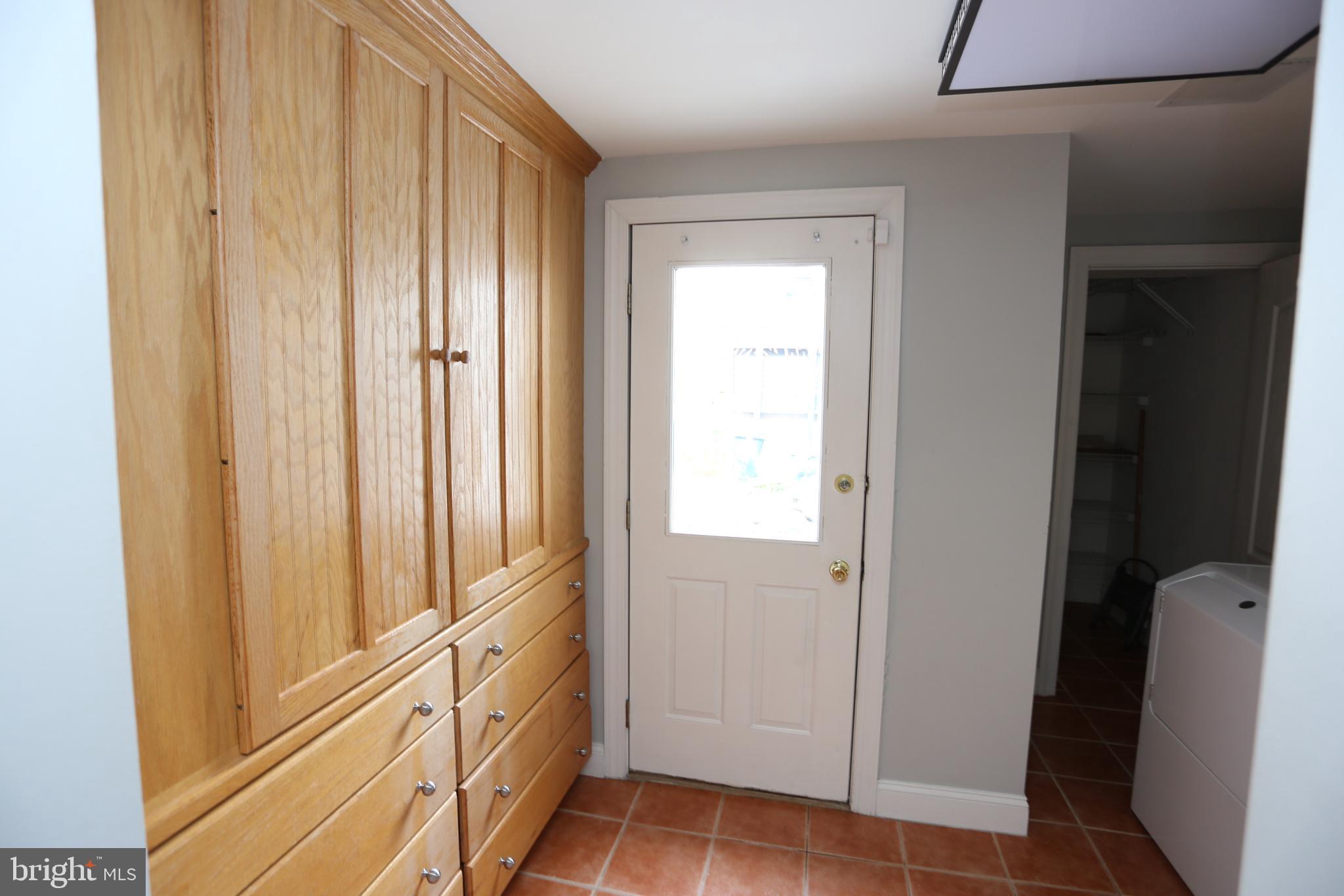 BUTCHERS HILL - Residential Lease