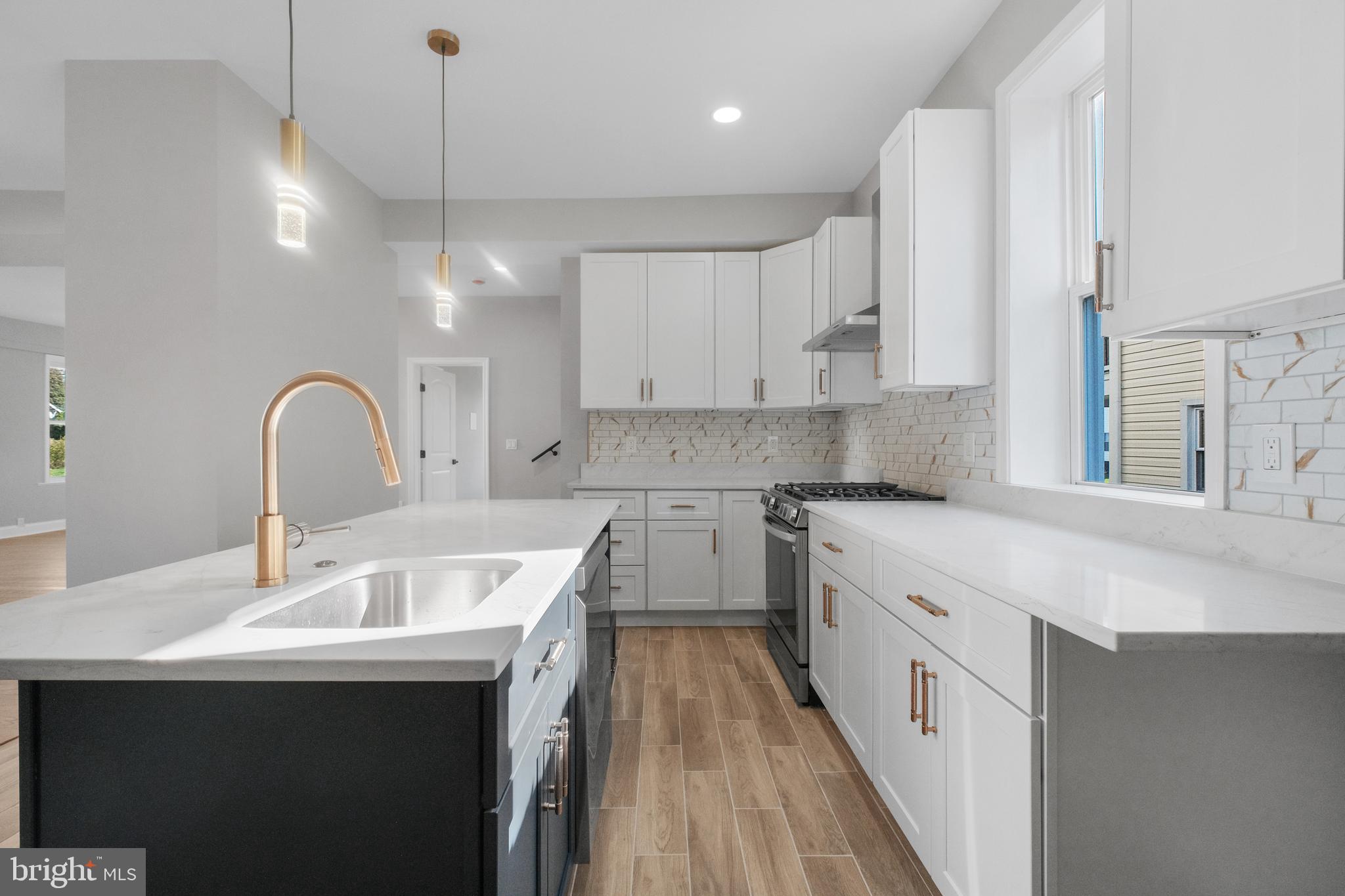 DORCHESTER - Residential