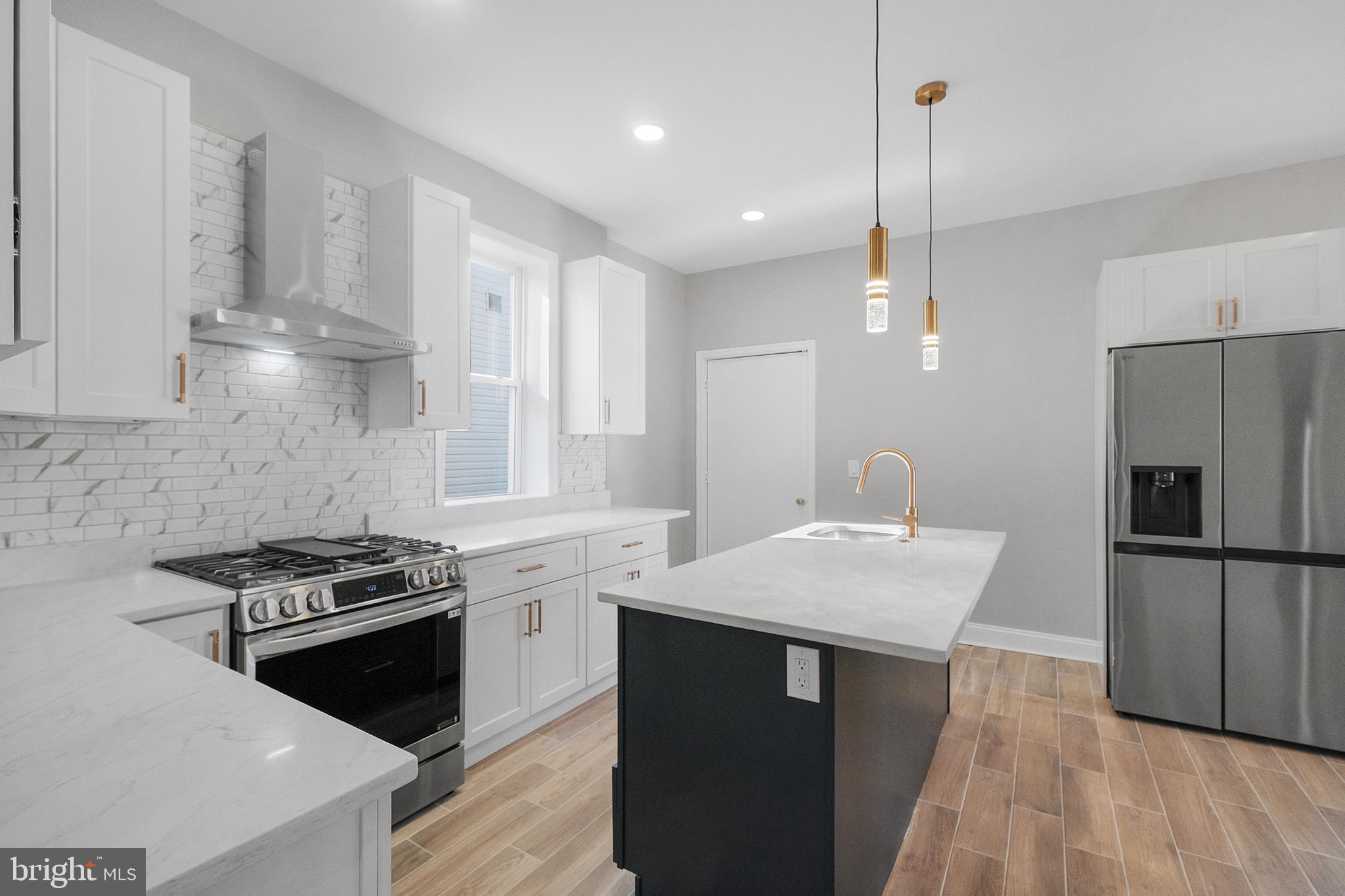 DORCHESTER - Residential