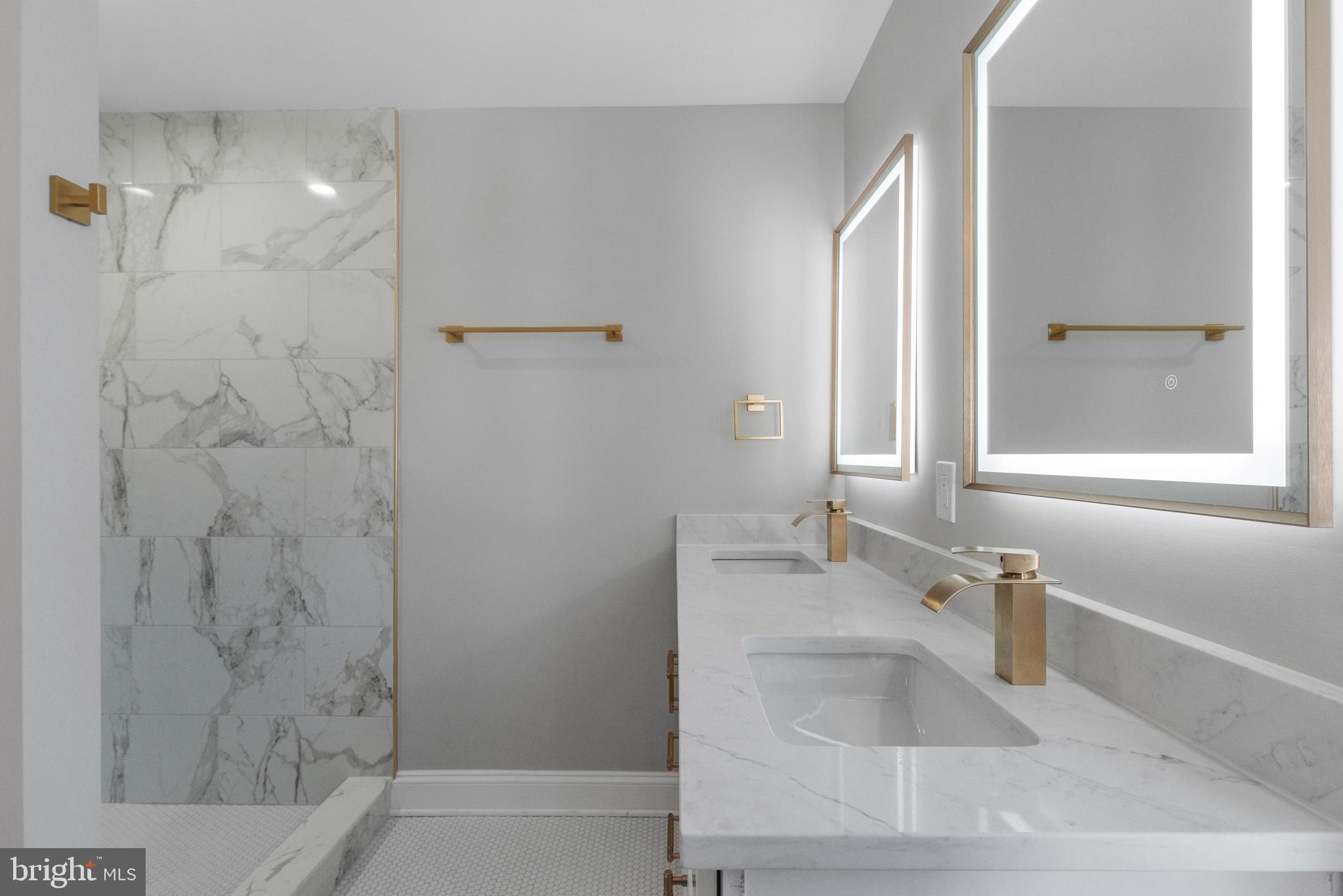 DORCHESTER - Residential