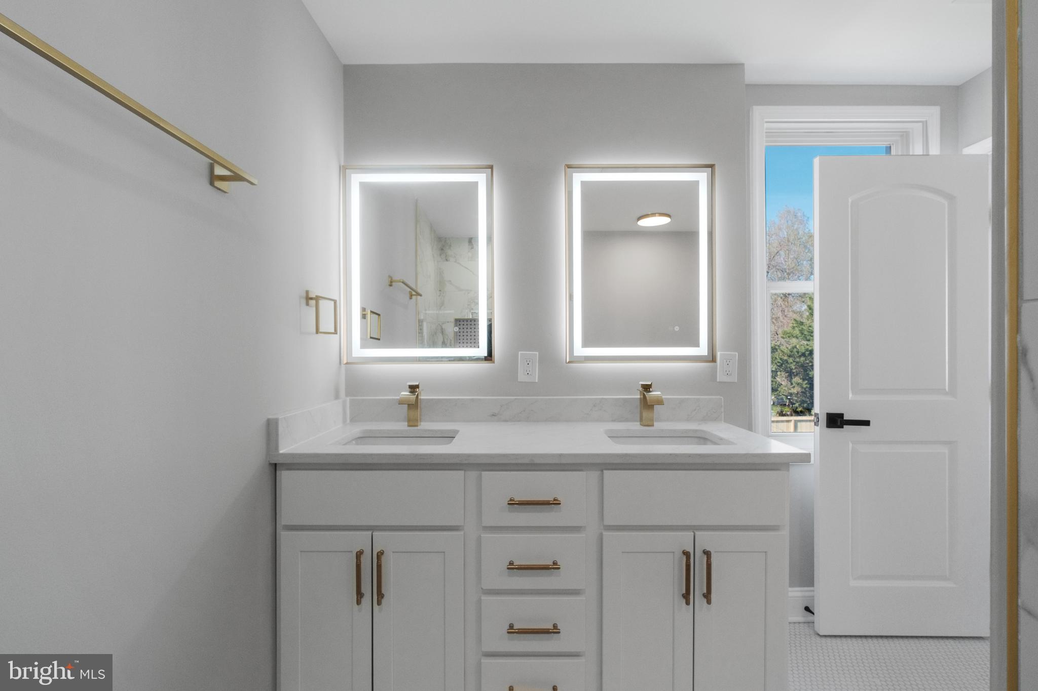 DORCHESTER - Residential