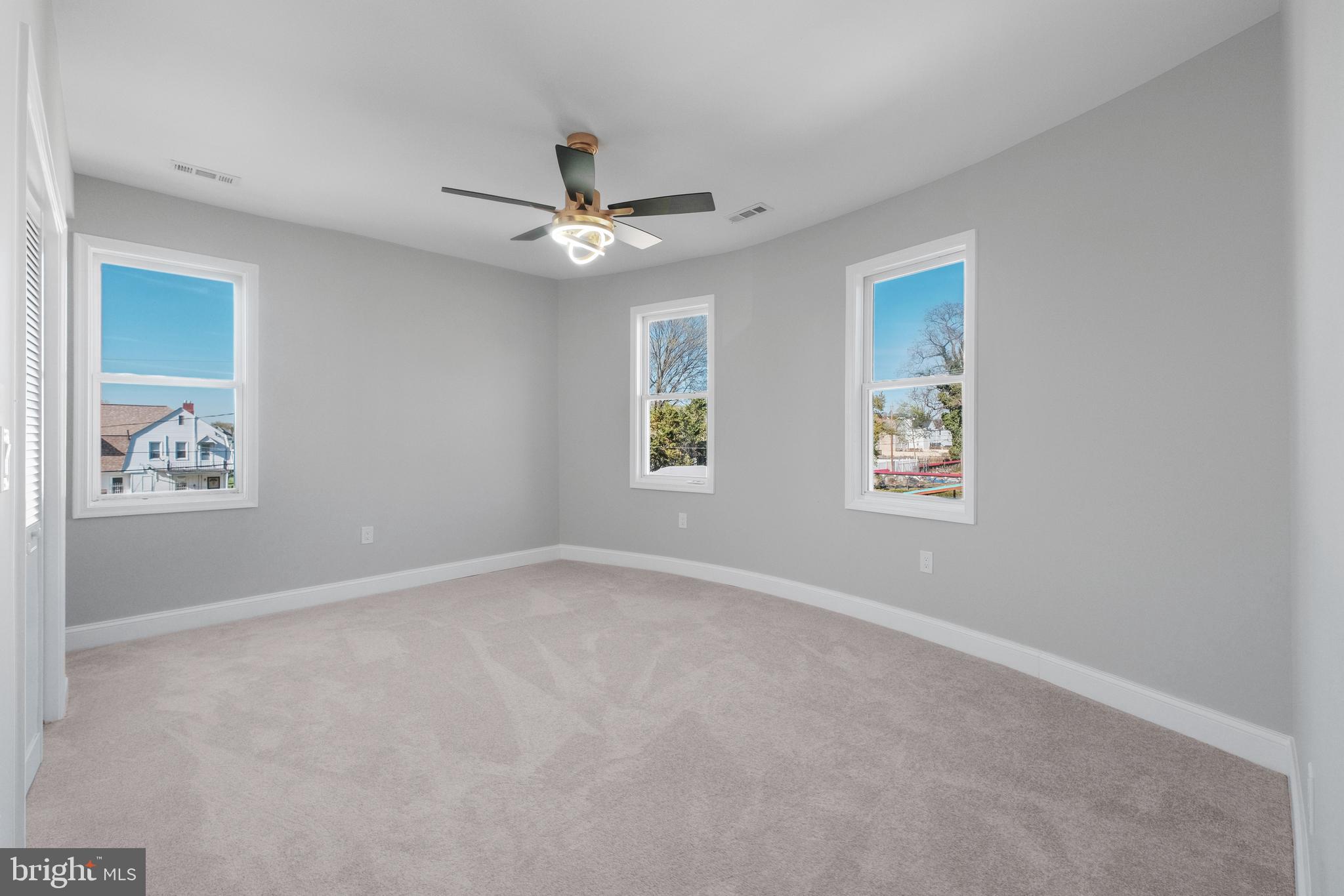 DORCHESTER - Residential