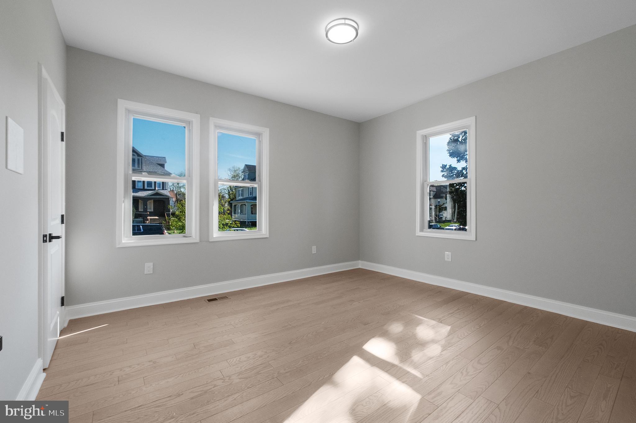 DORCHESTER - Residential