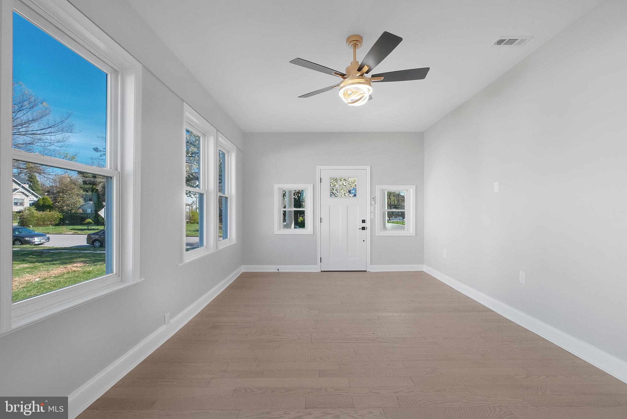 DORCHESTER - Residential