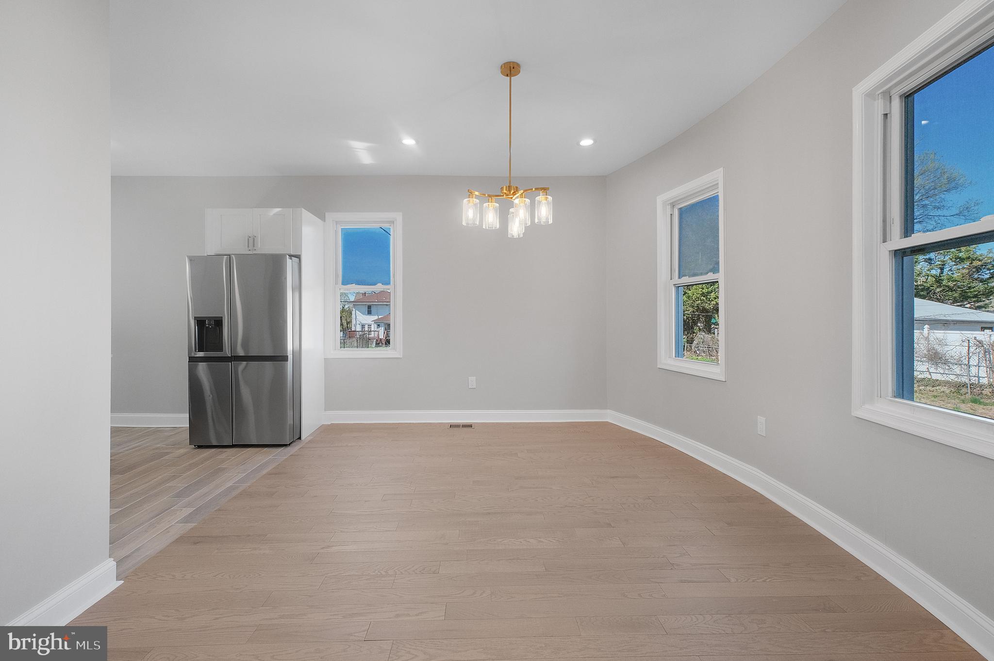 DORCHESTER - Residential