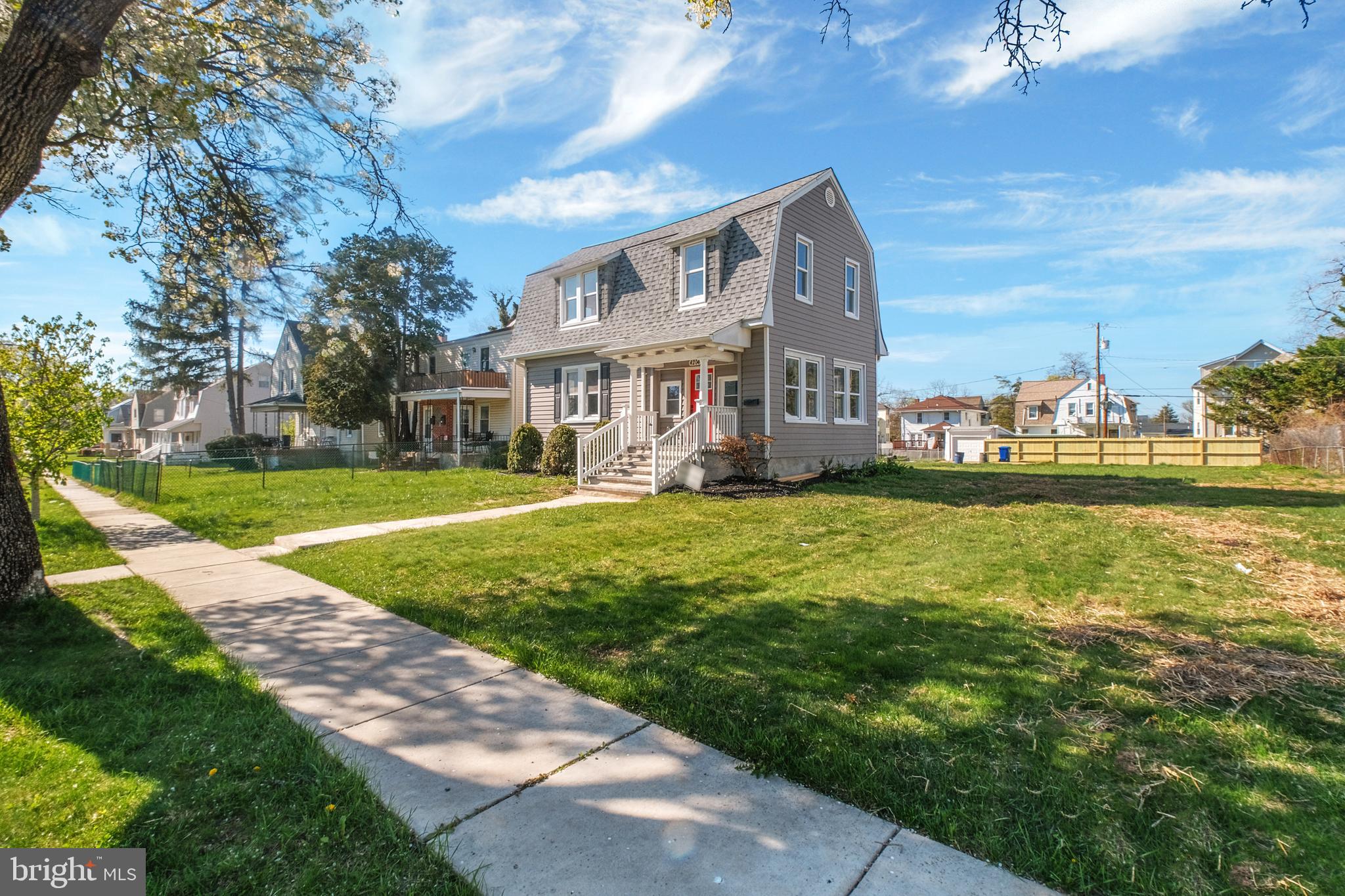 DORCHESTER - Residential