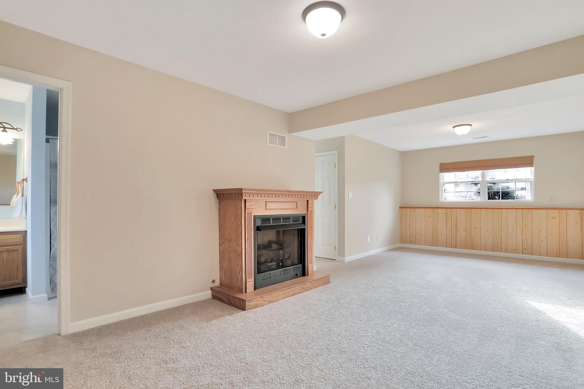 JEFFERSON VILLAGE - Residential