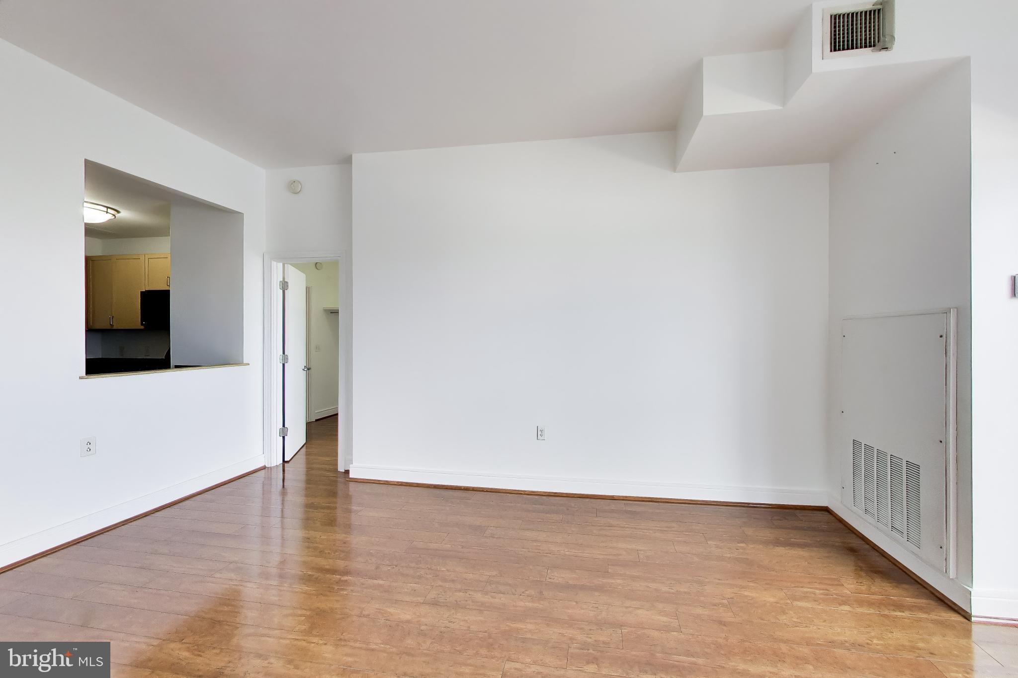 800 4TH STREET SW S809