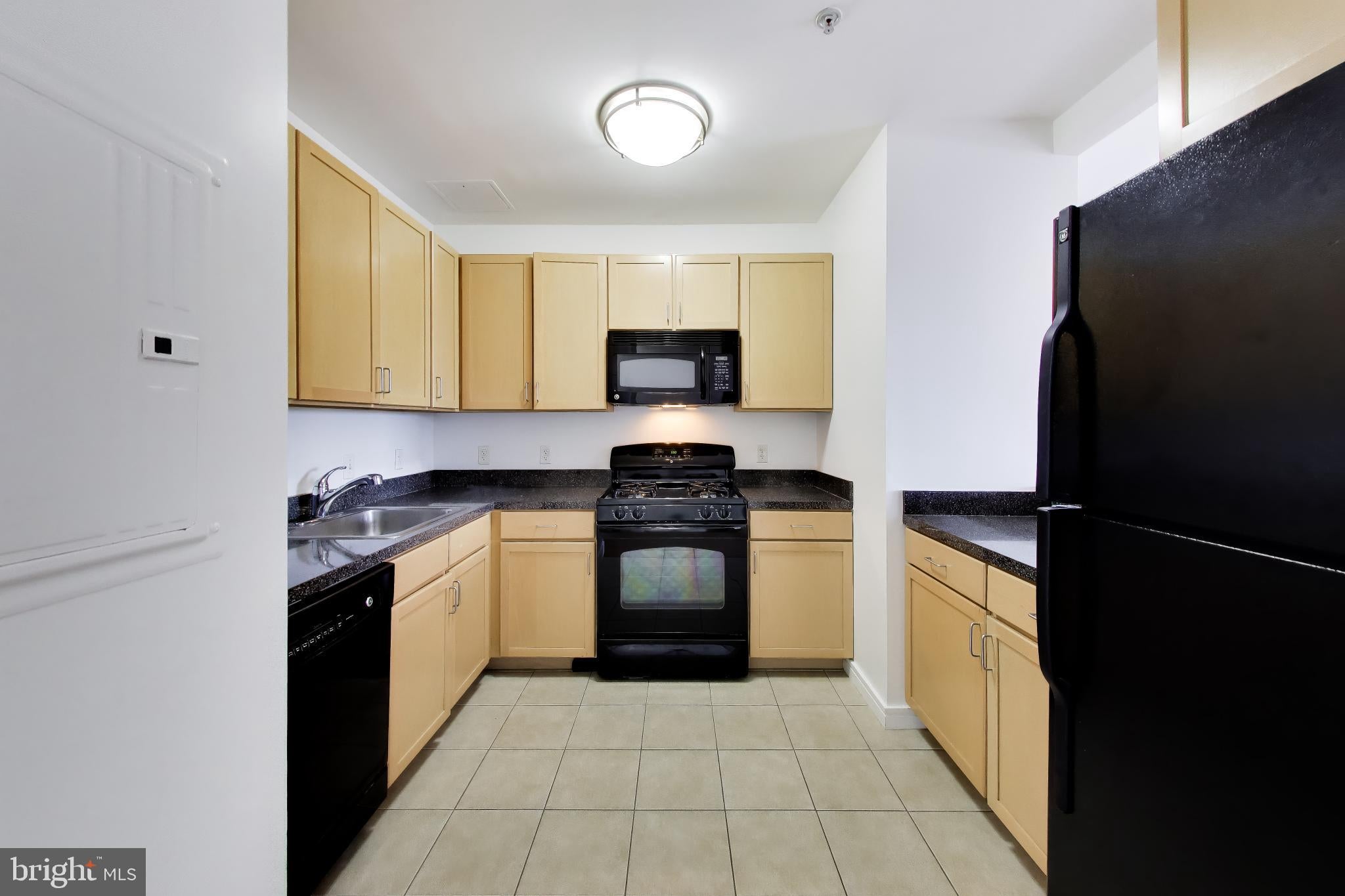 800 4TH STREET SW S809