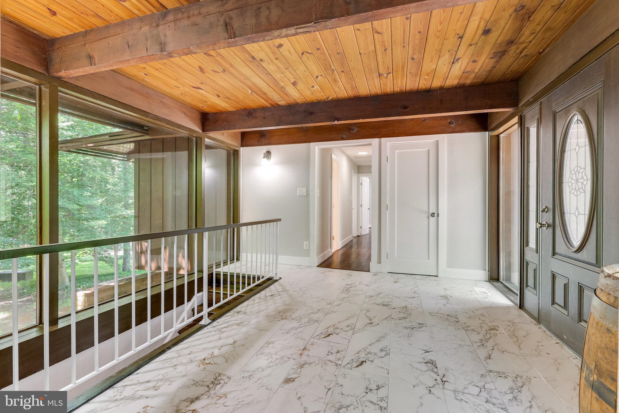 RESTON - Residential