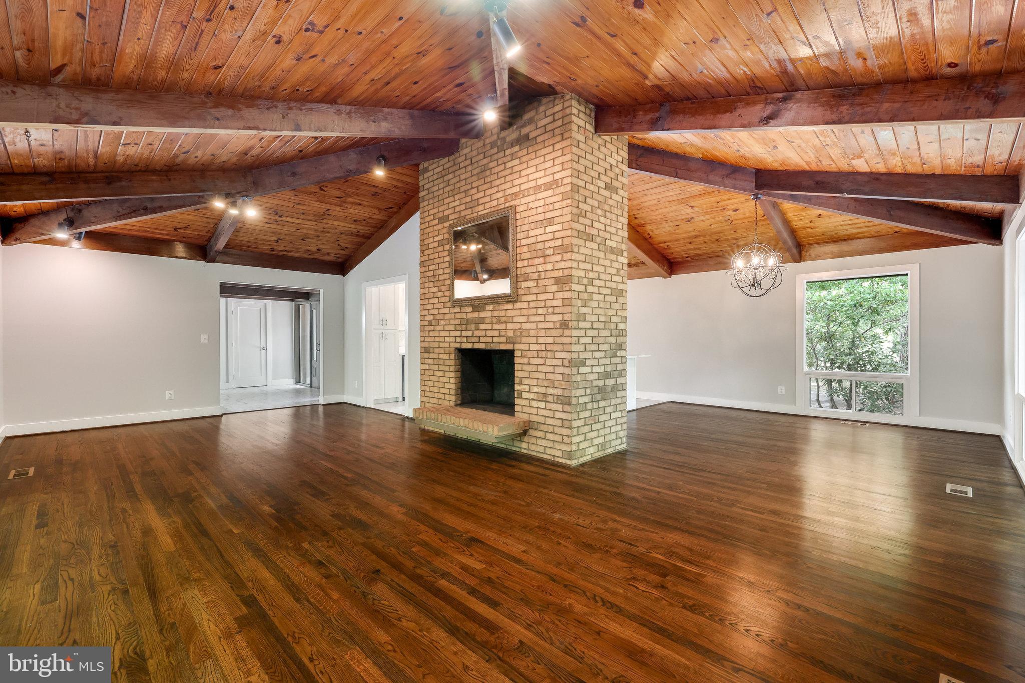 RESTON - Residential