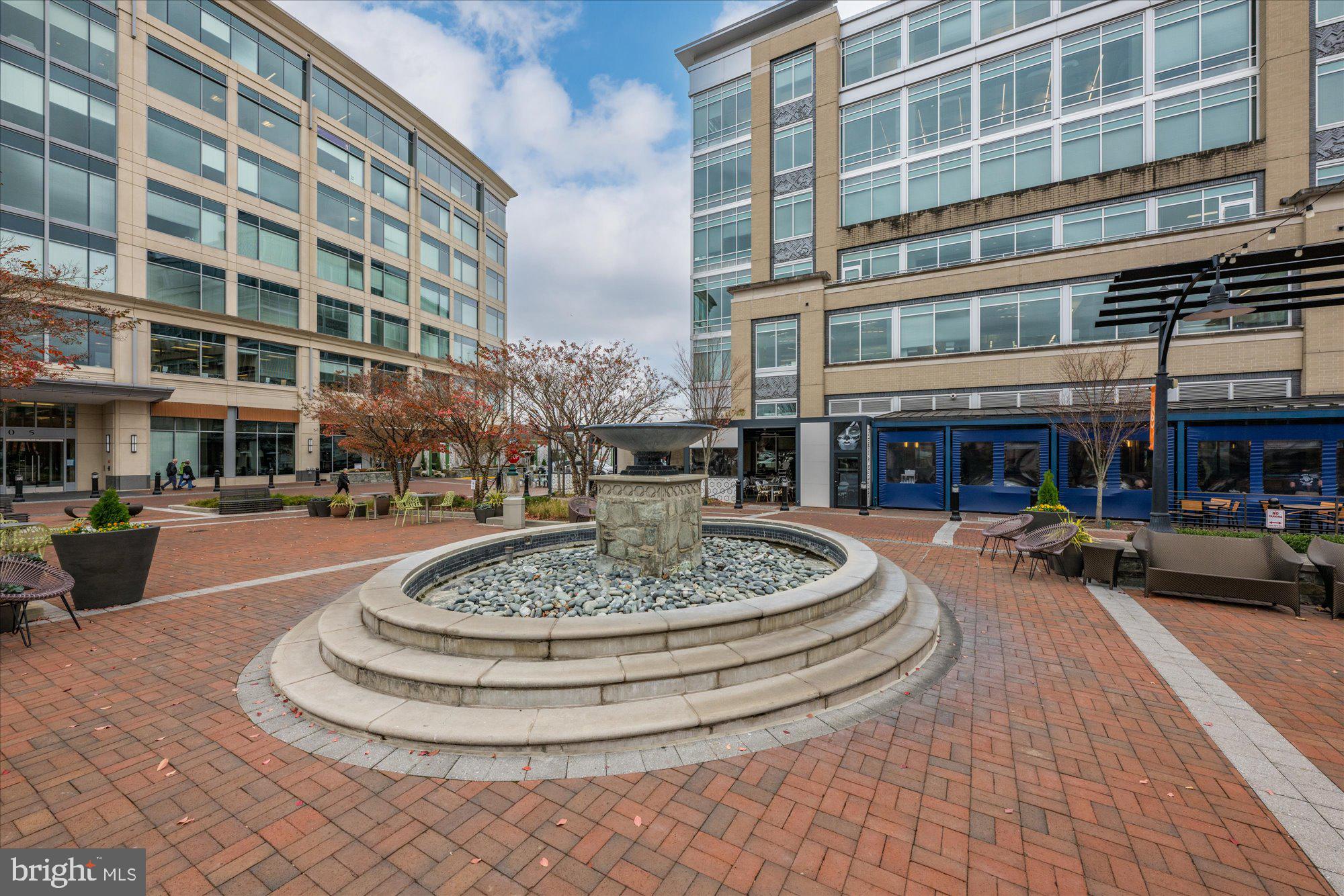 PARK POTOMAC - Residential