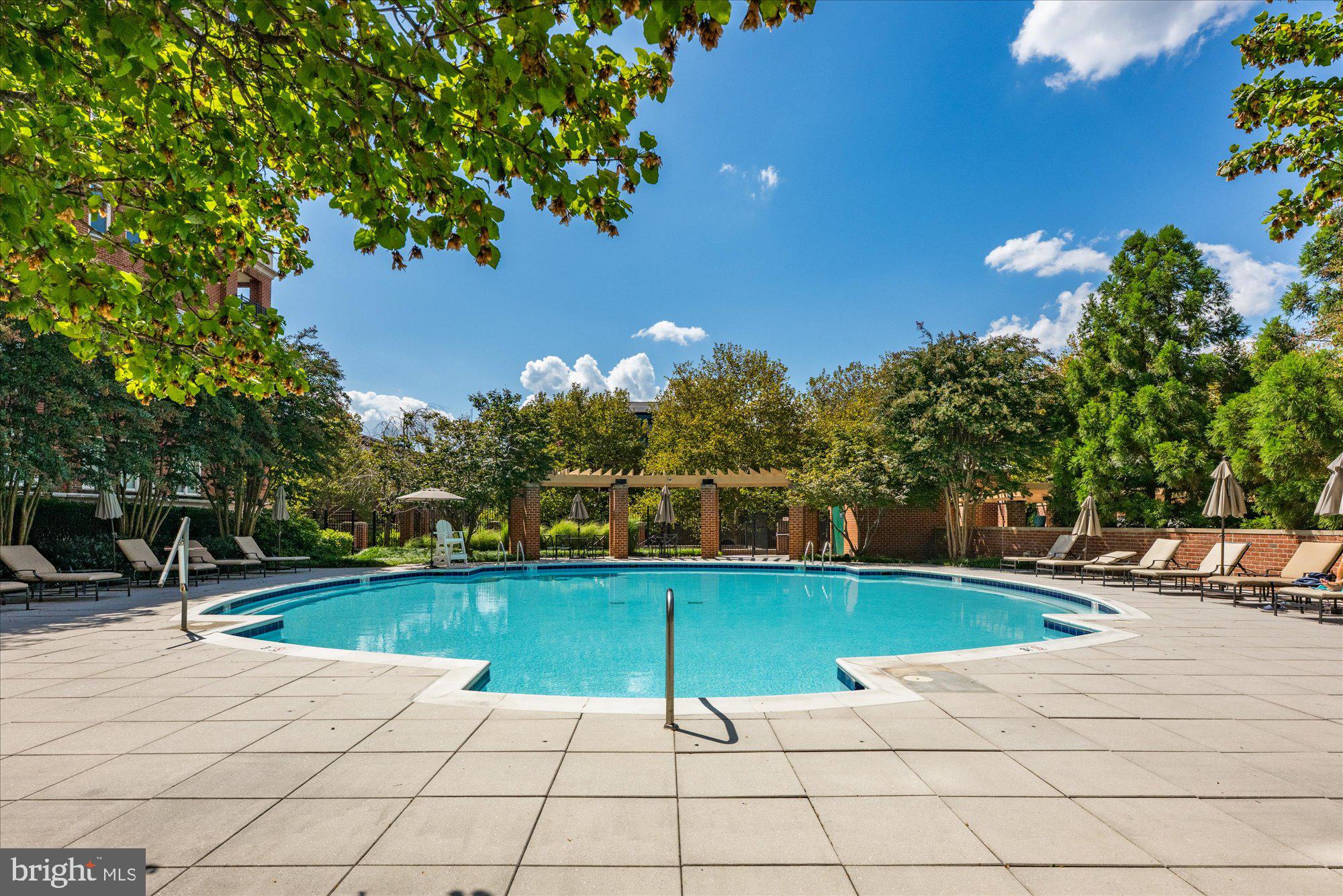 PARK POTOMAC - Residential