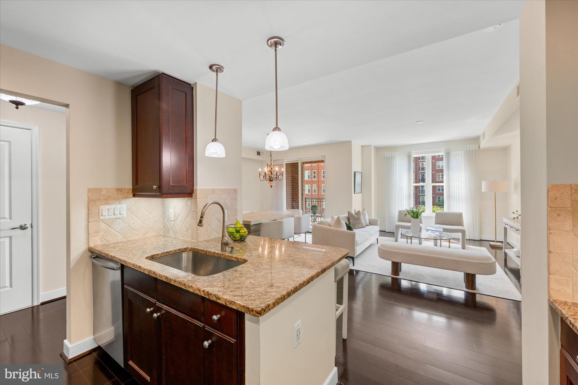 PARK POTOMAC - Residential