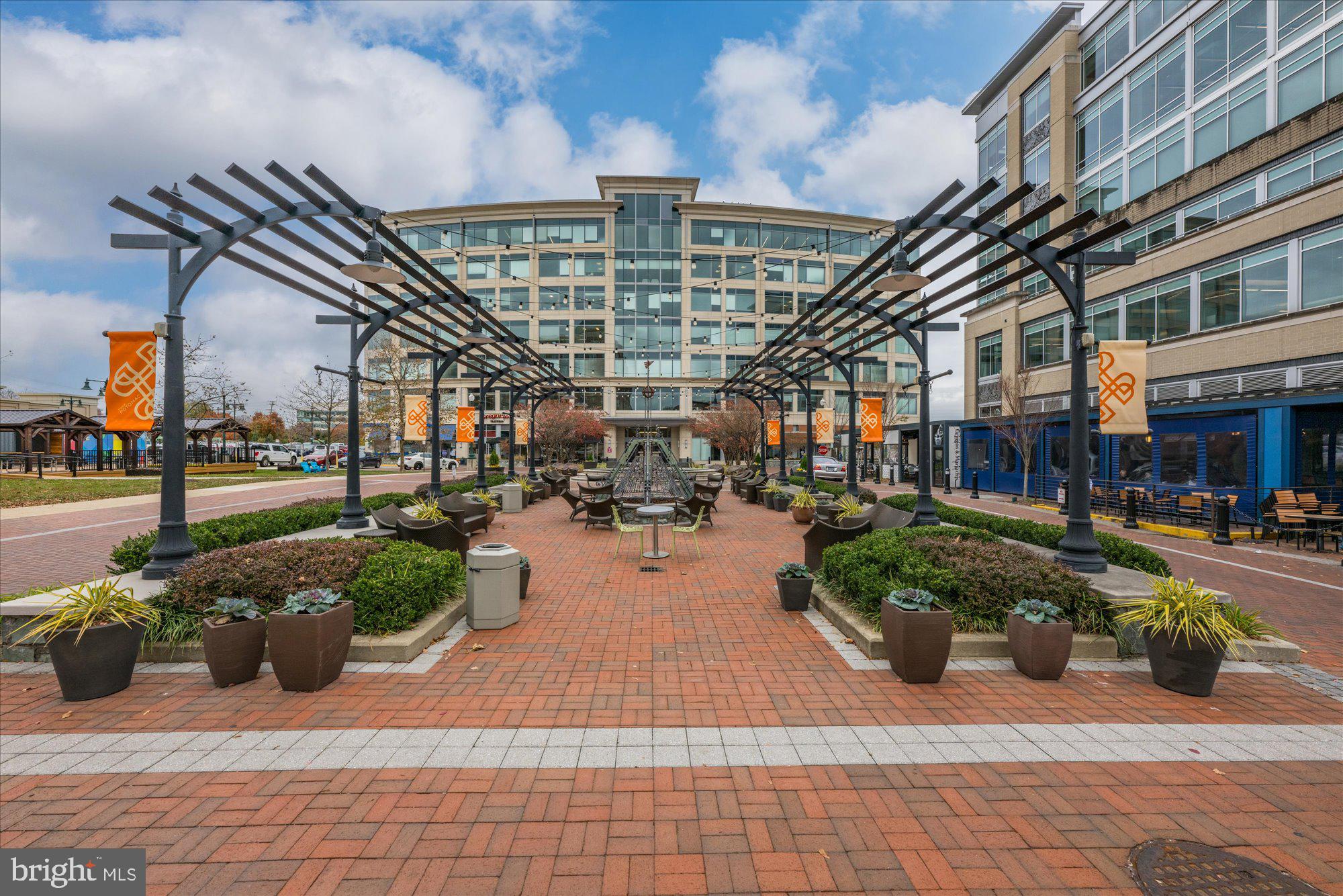 PARK POTOMAC - Residential