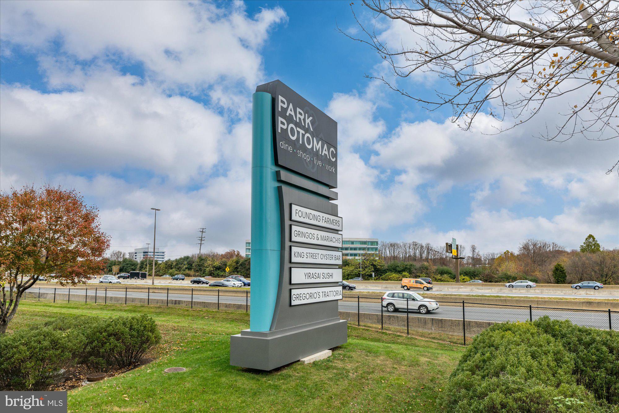 PARK POTOMAC - Residential