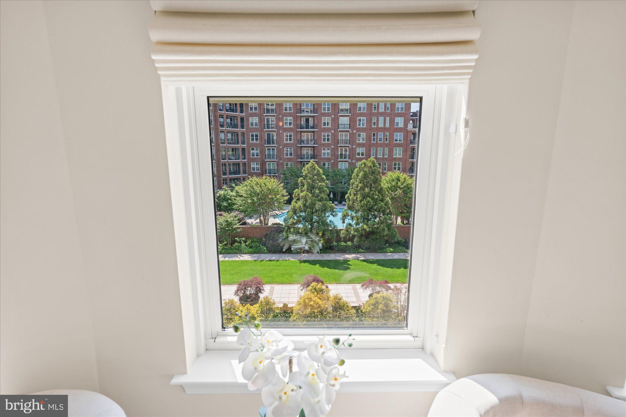 PARK POTOMAC - Residential